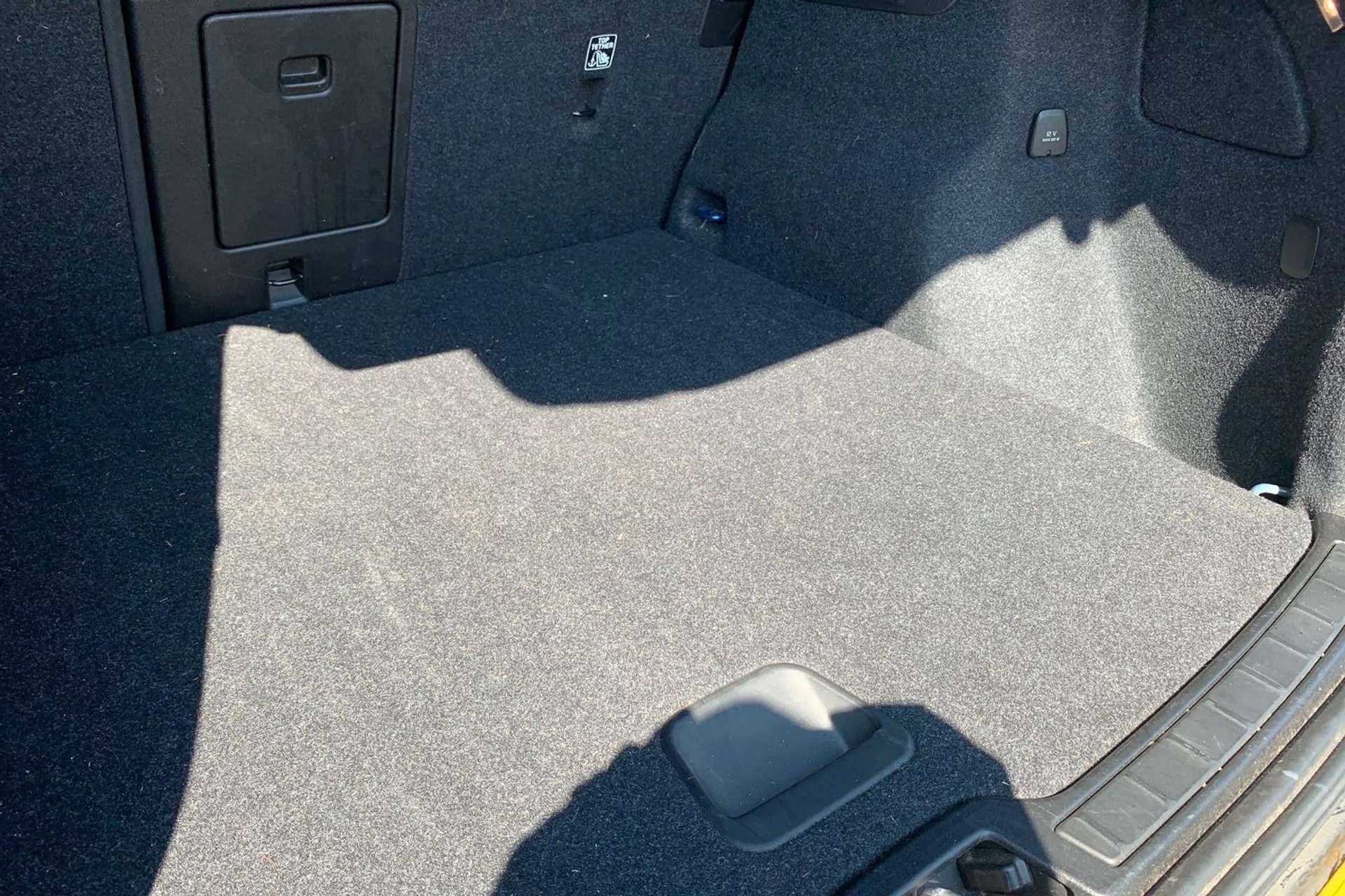 2021 VOLVO XC40 2021 VOLVO XC40