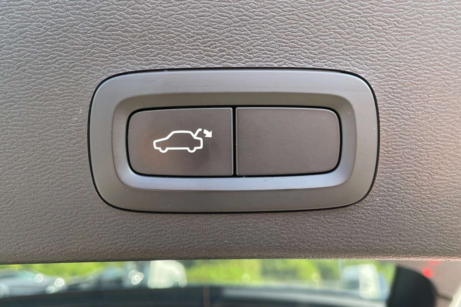 2020 VOLVO XC40 2020 VOLVO XC40