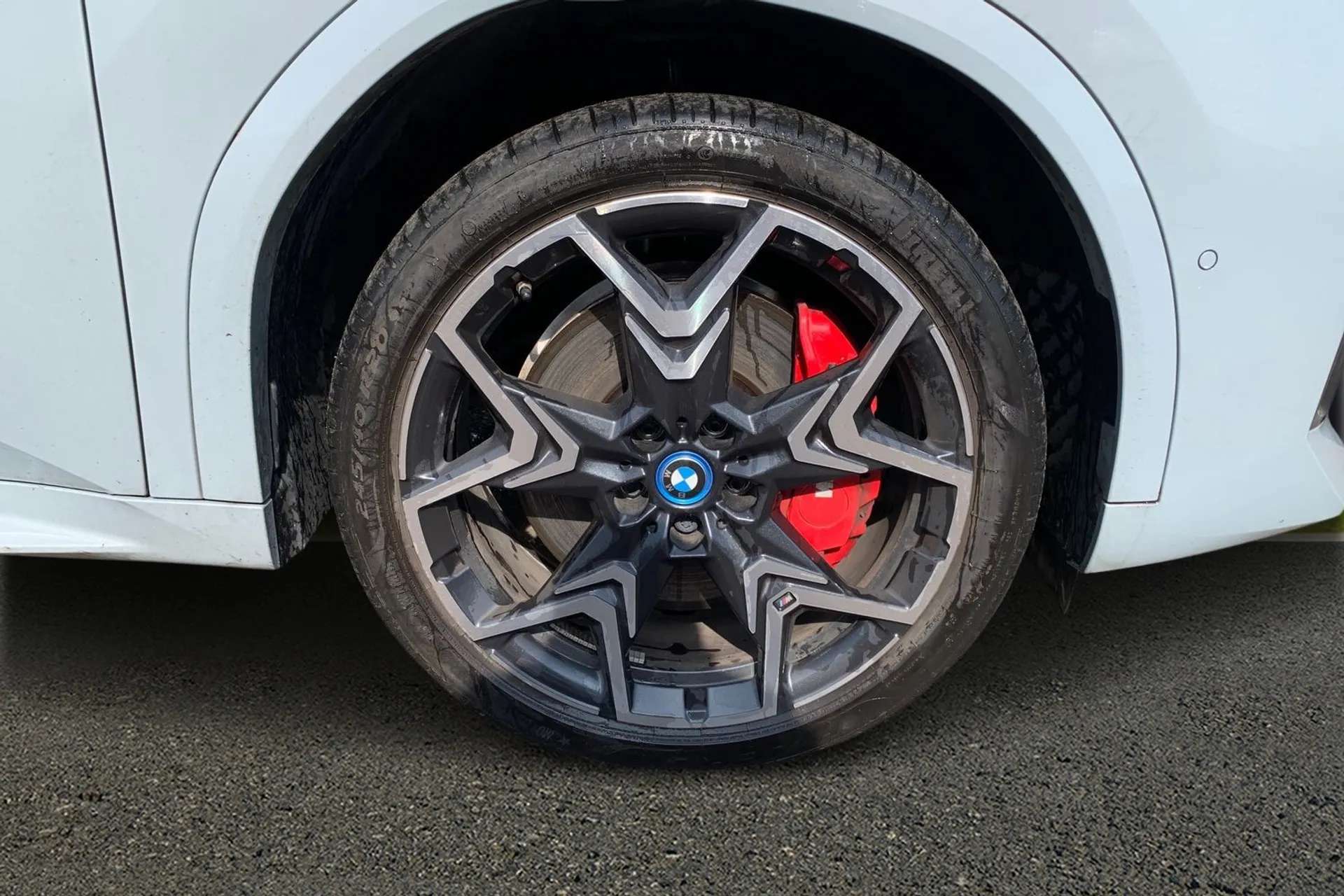 2024 BMW IX2 2024 BMW IX2
