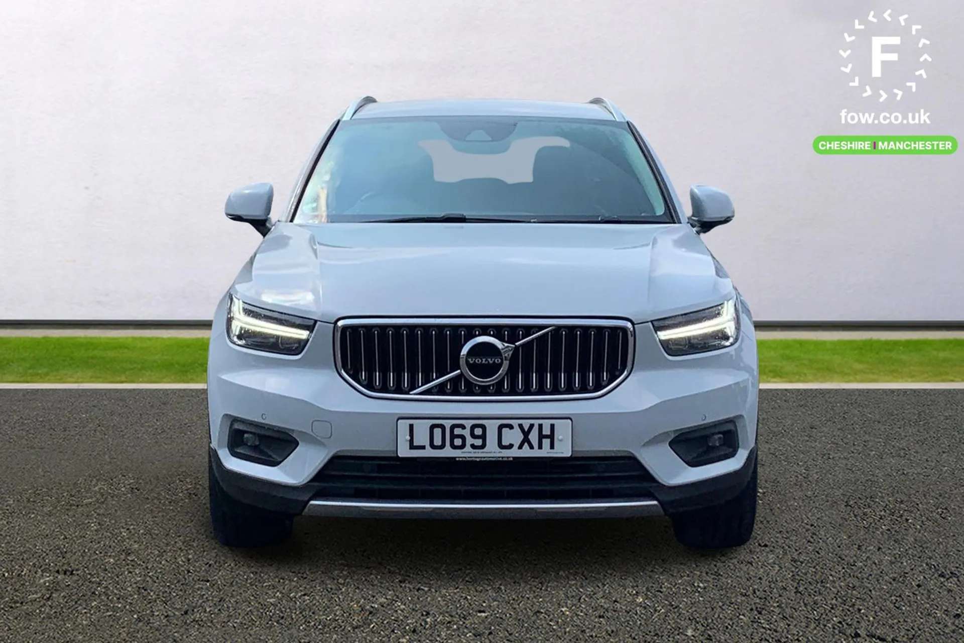 2019 VOLVO XC40 2019 VOLVO XC40