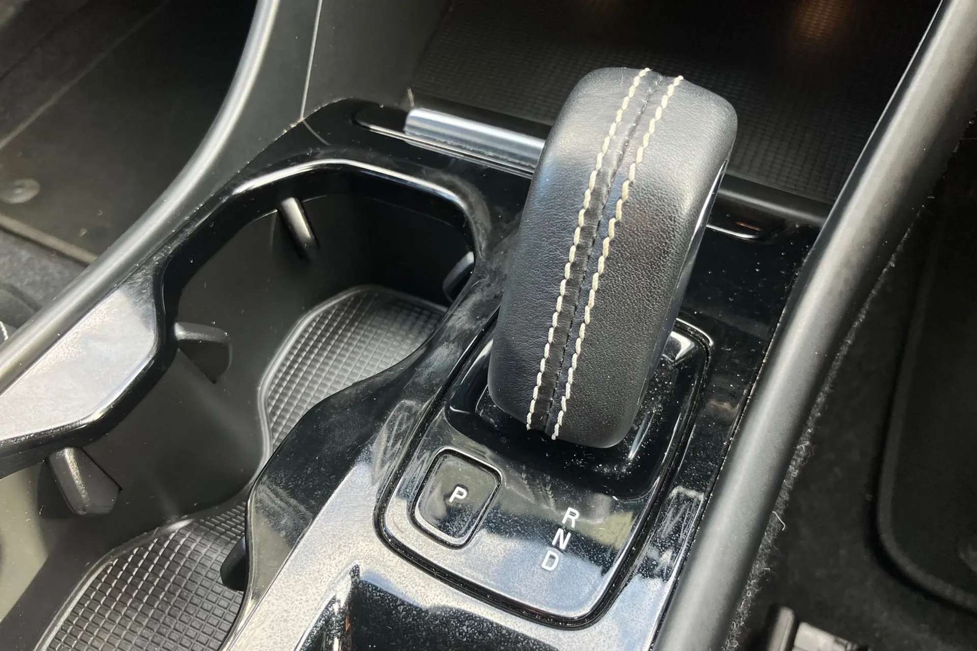 2020 VOLVO XC40 2020 VOLVO XC40