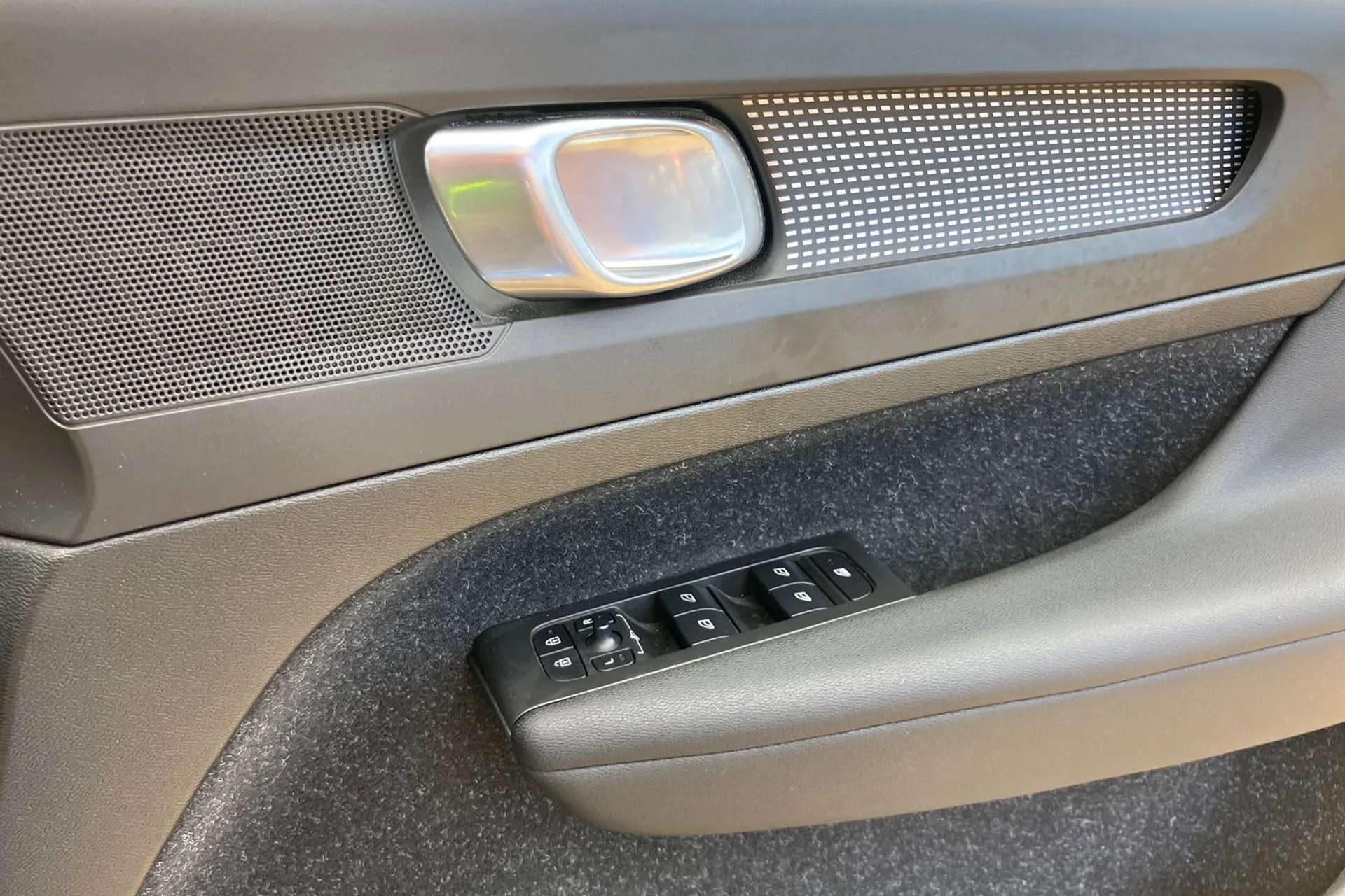 2020 VOLVO XC40 2020 VOLVO XC40