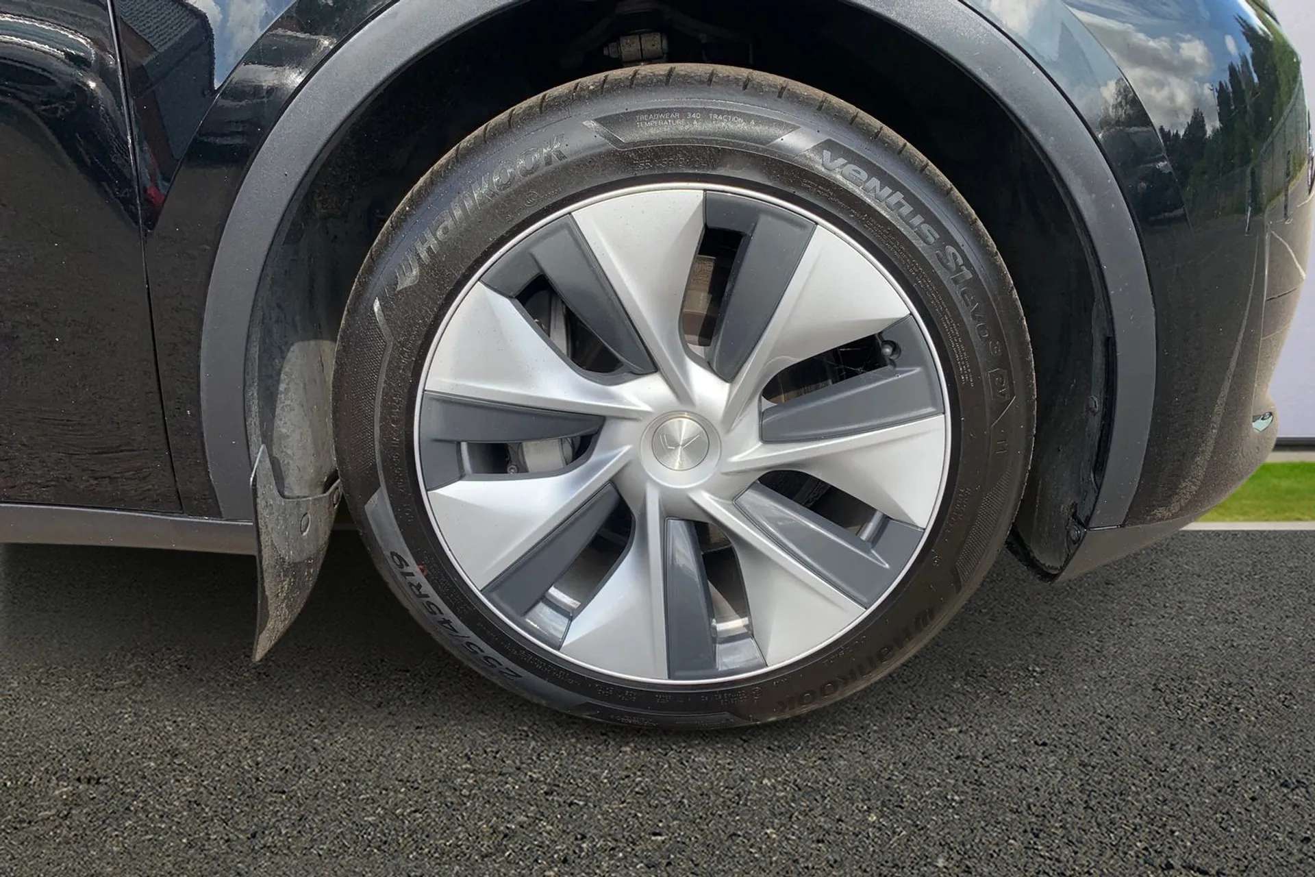 2023 TESLA MODEL Y 2023 TESLA MODEL Y