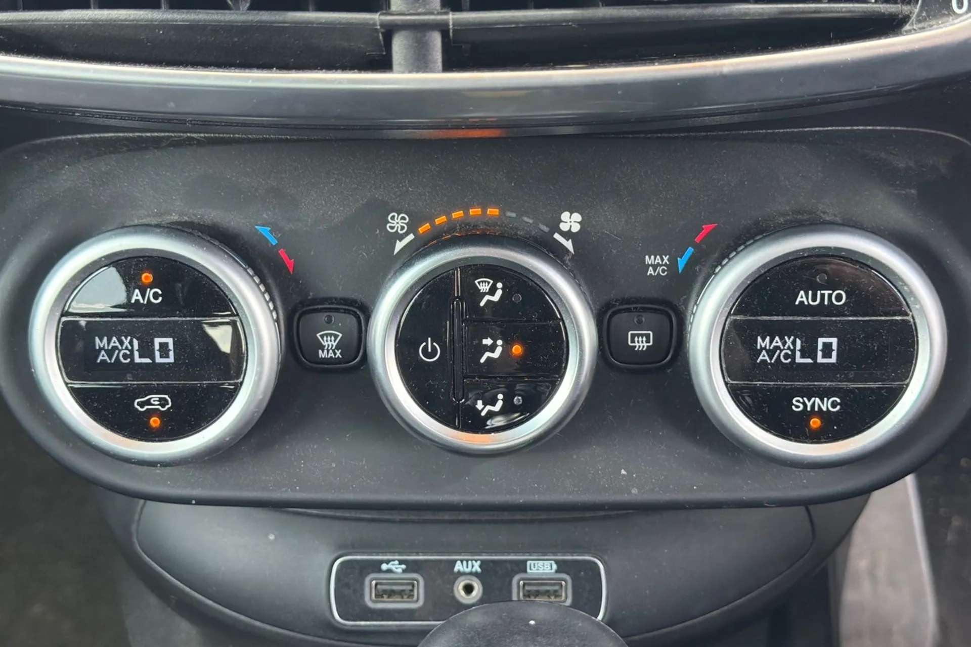 2019 FIAT 500X 2019 FIAT 500X