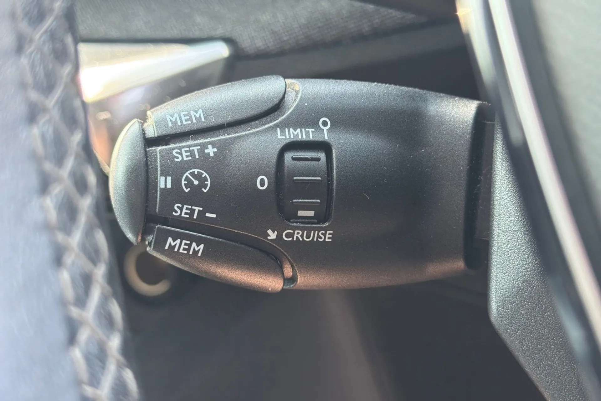 2019 PEUGEOT 3008 2019 PEUGEOT 3008