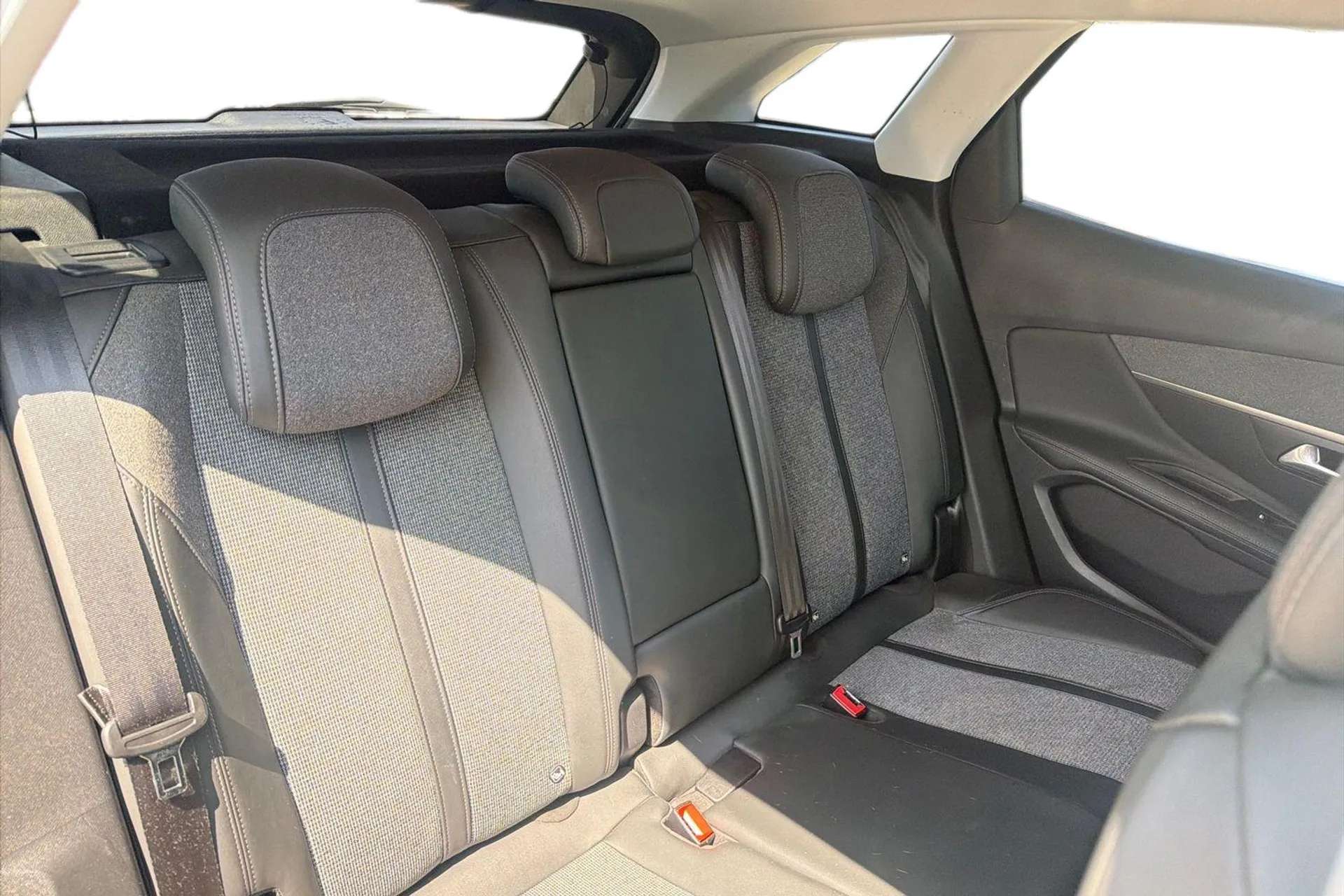 2019 PEUGEOT 3008 2019 PEUGEOT 3008