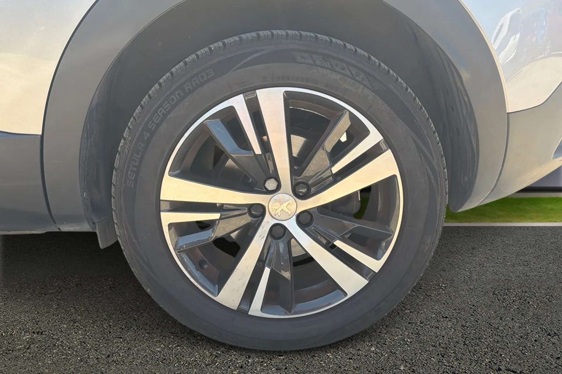 2019 PEUGEOT 3008 2019 PEUGEOT 3008