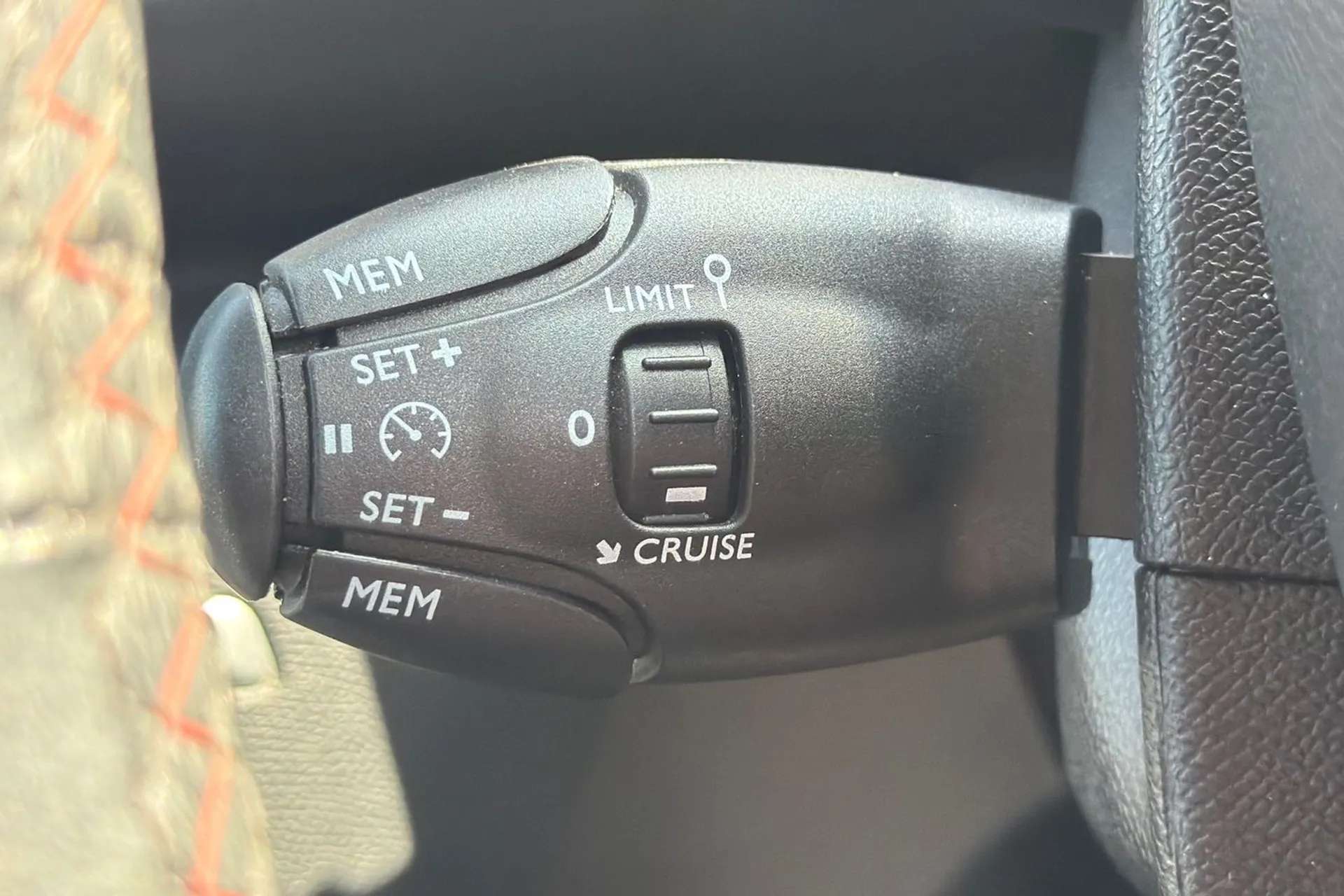 2019 PEUGEOT 308 2019 PEUGEOT 308