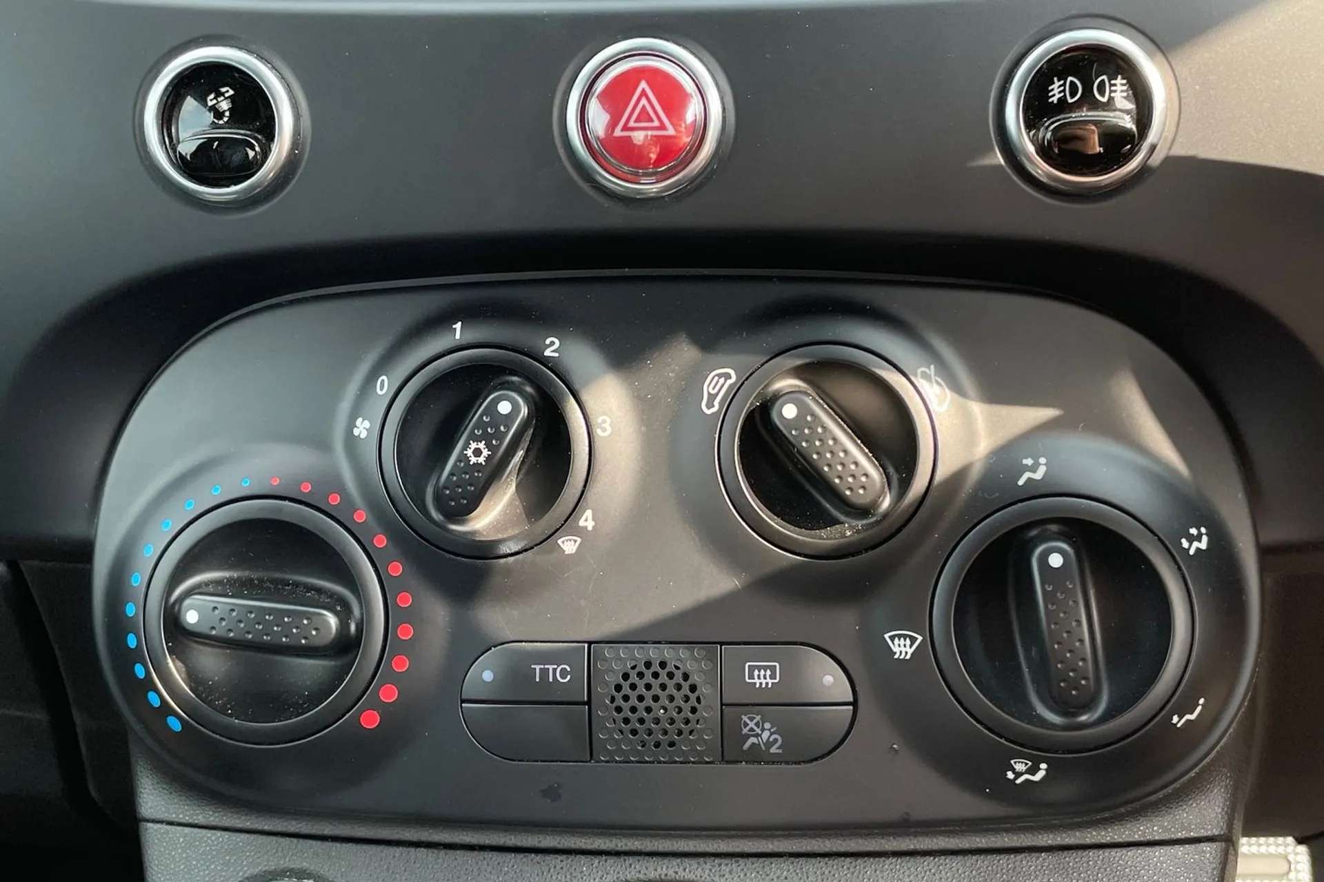 2022 ABARTH 595 2022 ABARTH 595