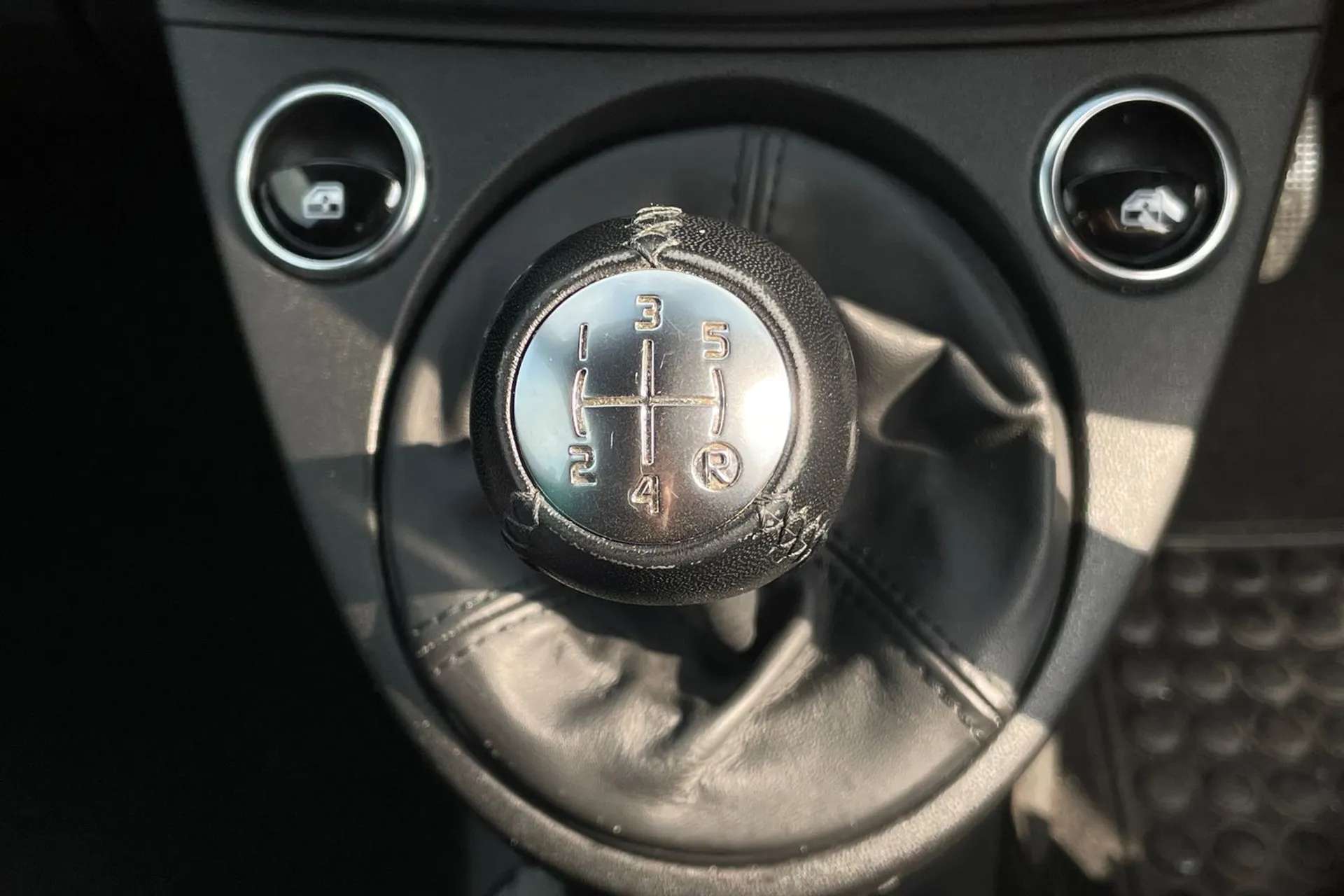 2022 ABARTH 595 2022 ABARTH 595