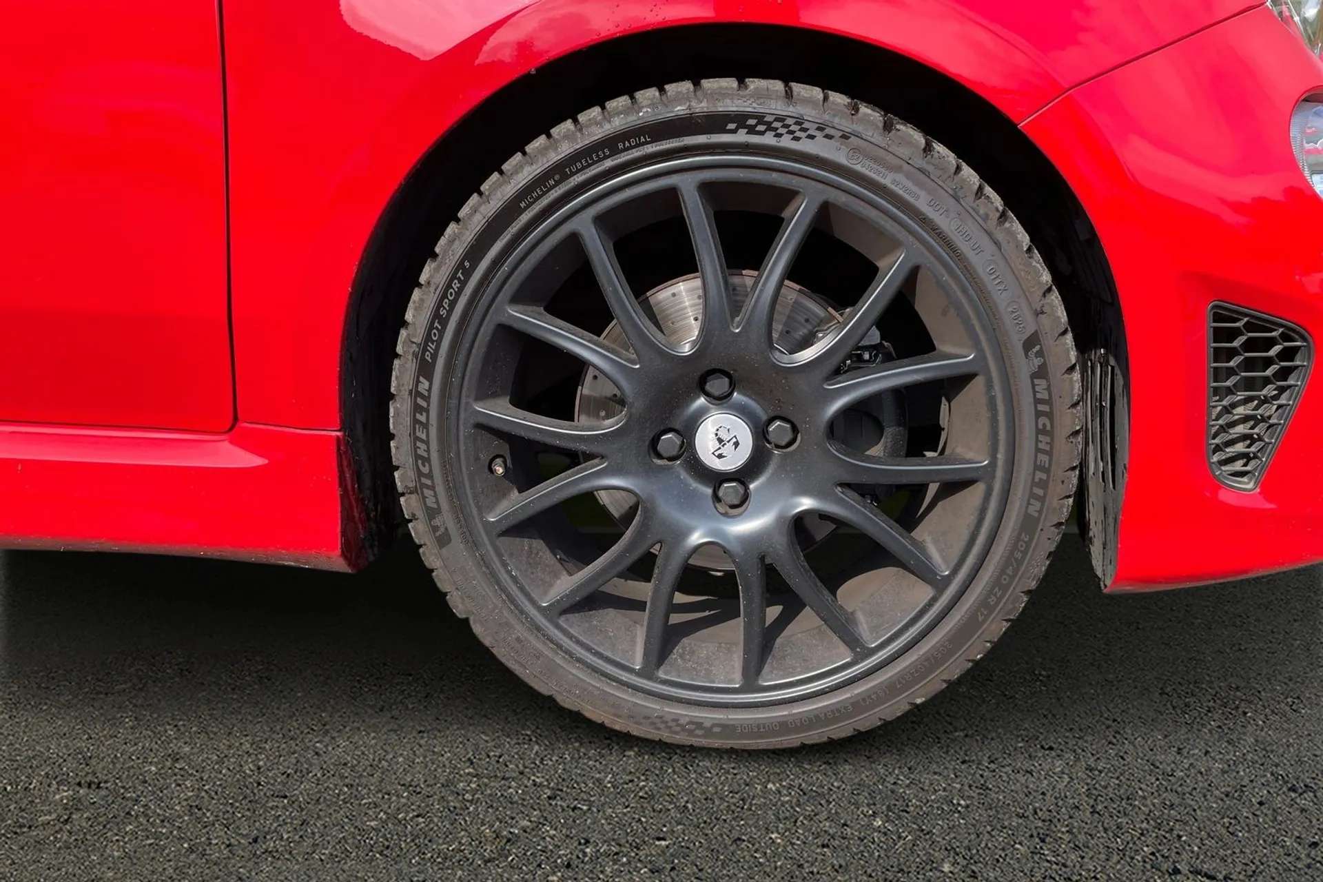 2022 ABARTH 595 2022 ABARTH 595