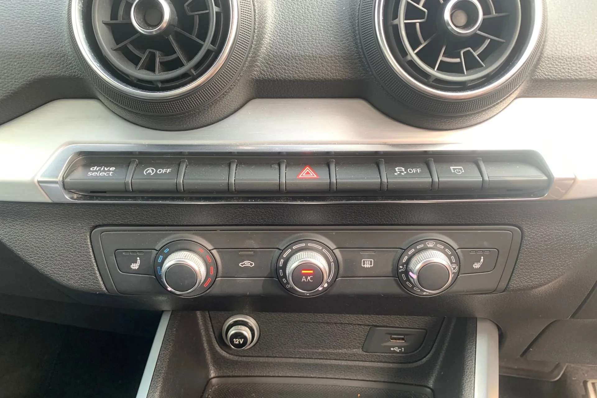 2017 AUDI Q2 2017 AUDI Q2