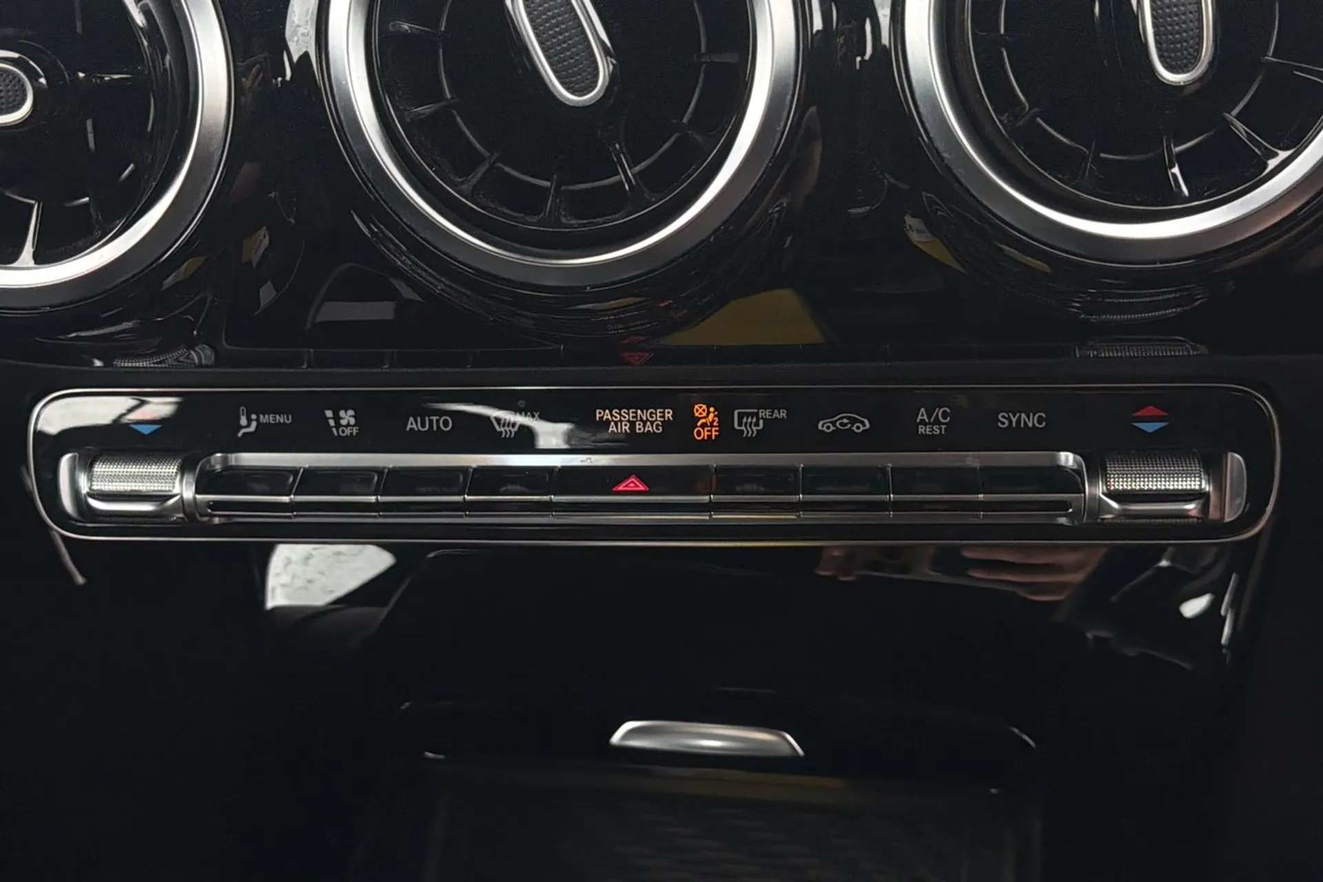 2020 MERCEDES-BENZ A CLASS 2020 MERCEDES-BENZ A CLASS