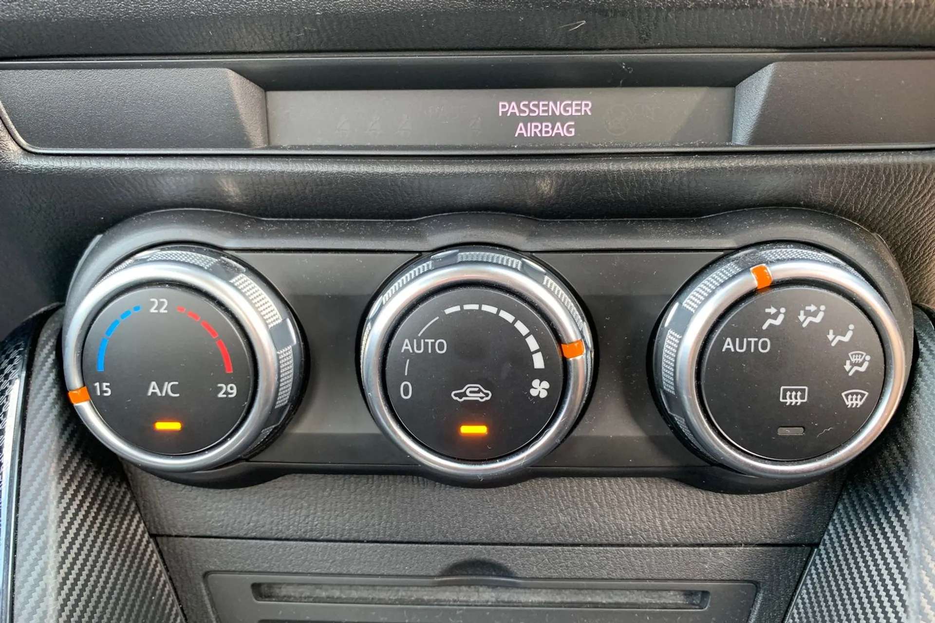 2018 MAZDA MAZDA2 2018 MAZDA MAZDA2