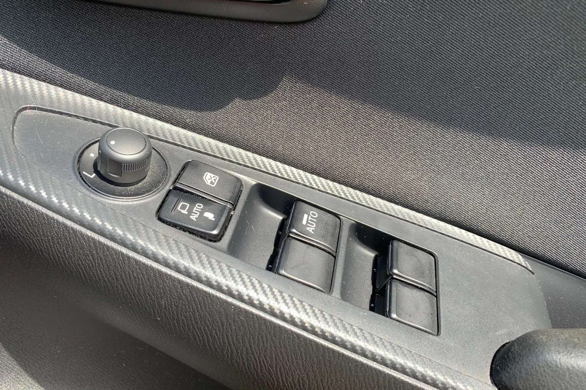 2018 MAZDA MAZDA2 2018 MAZDA MAZDA2