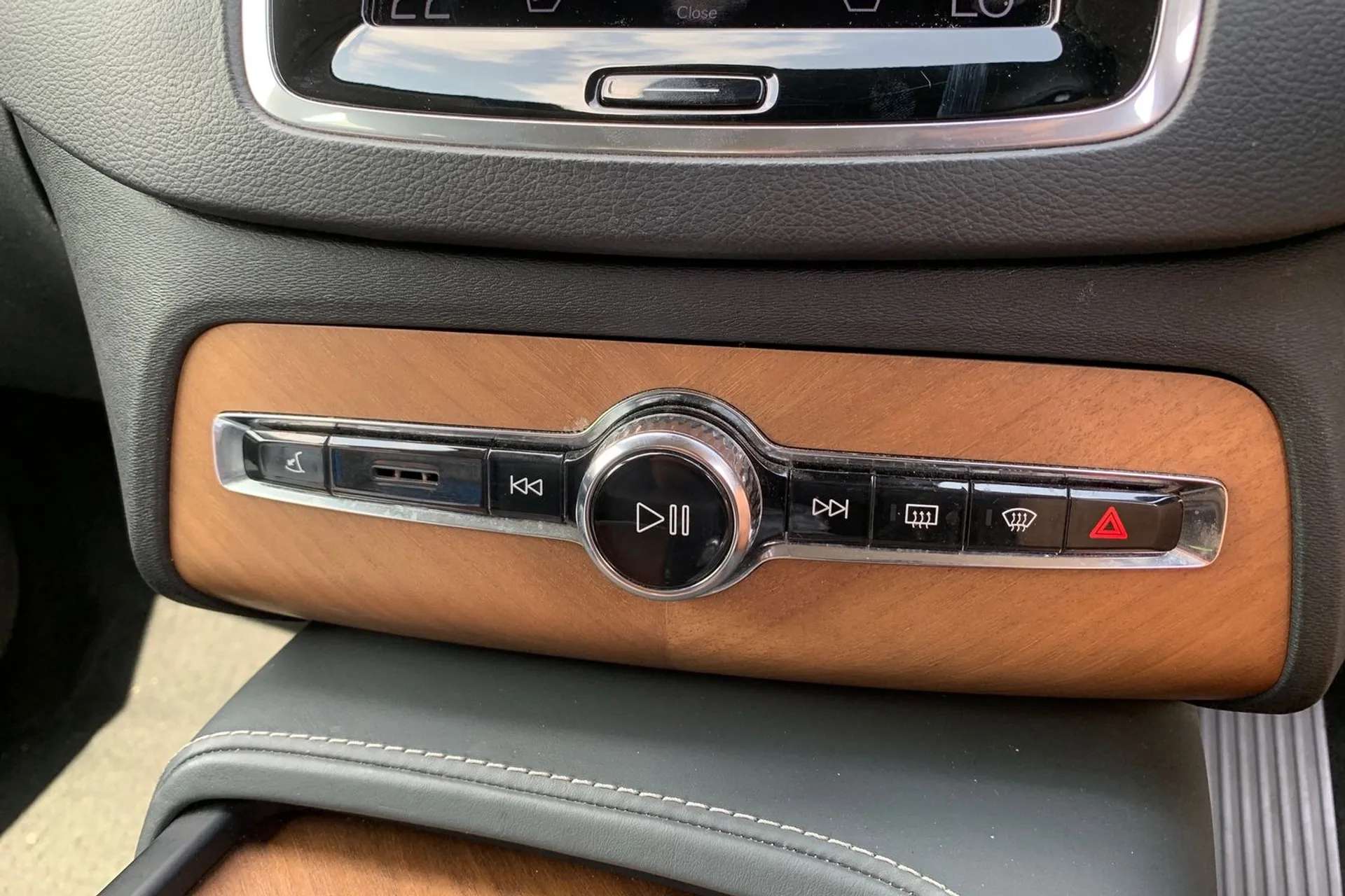2020 VOLVO XC90 2020 VOLVO XC90