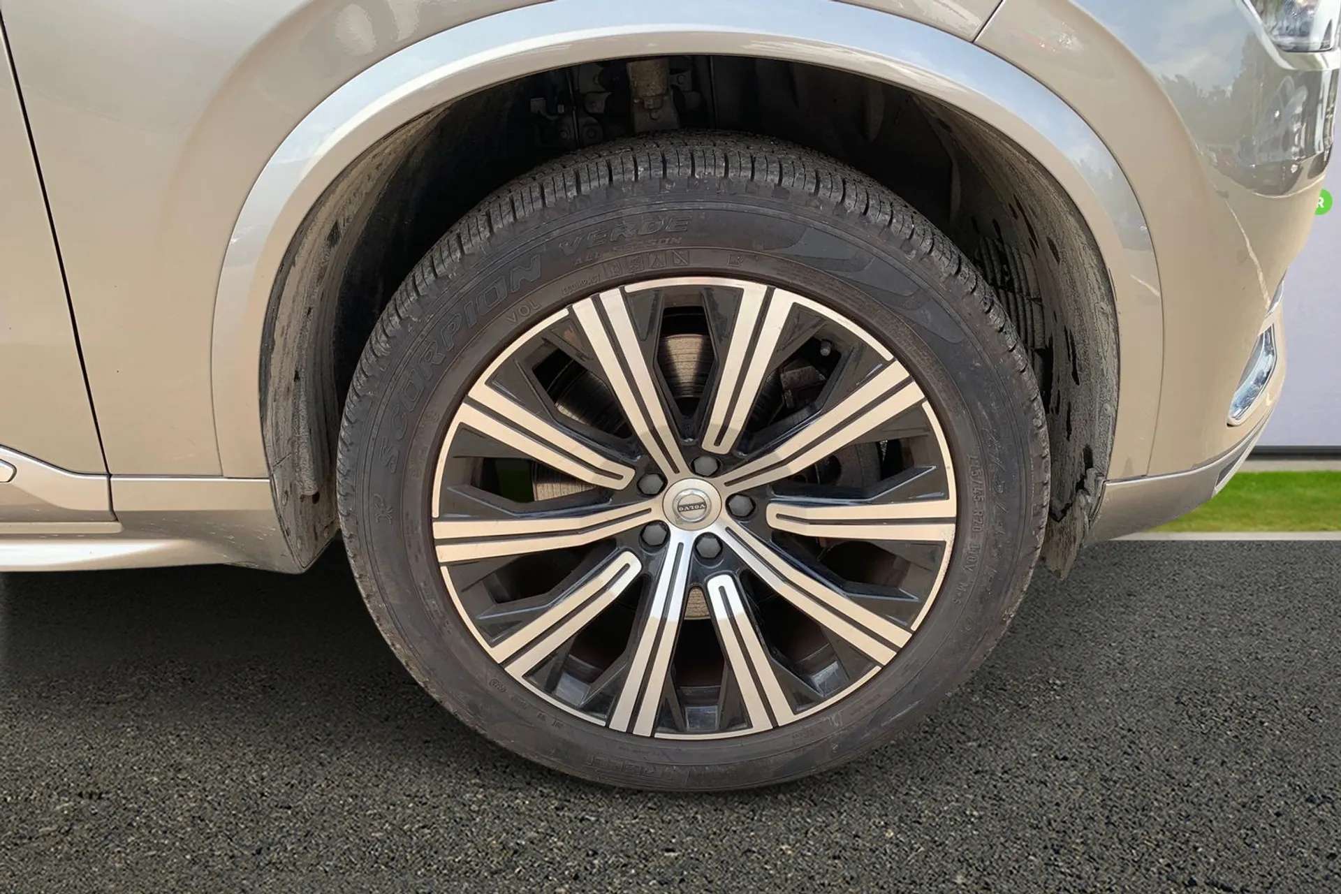 2020 VOLVO XC90 2020 VOLVO XC90
