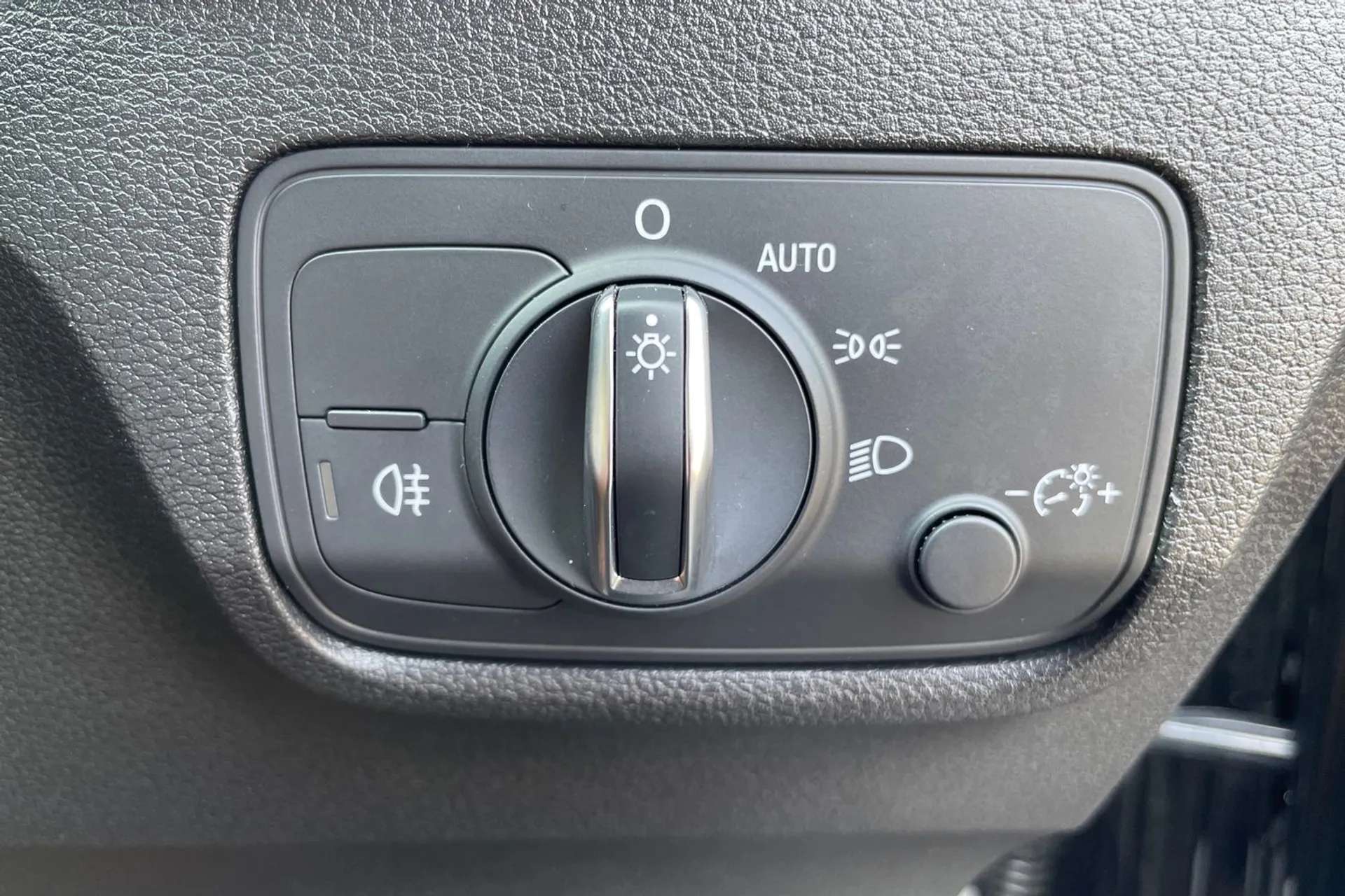 2022 AUDI Q2 2022 AUDI Q2