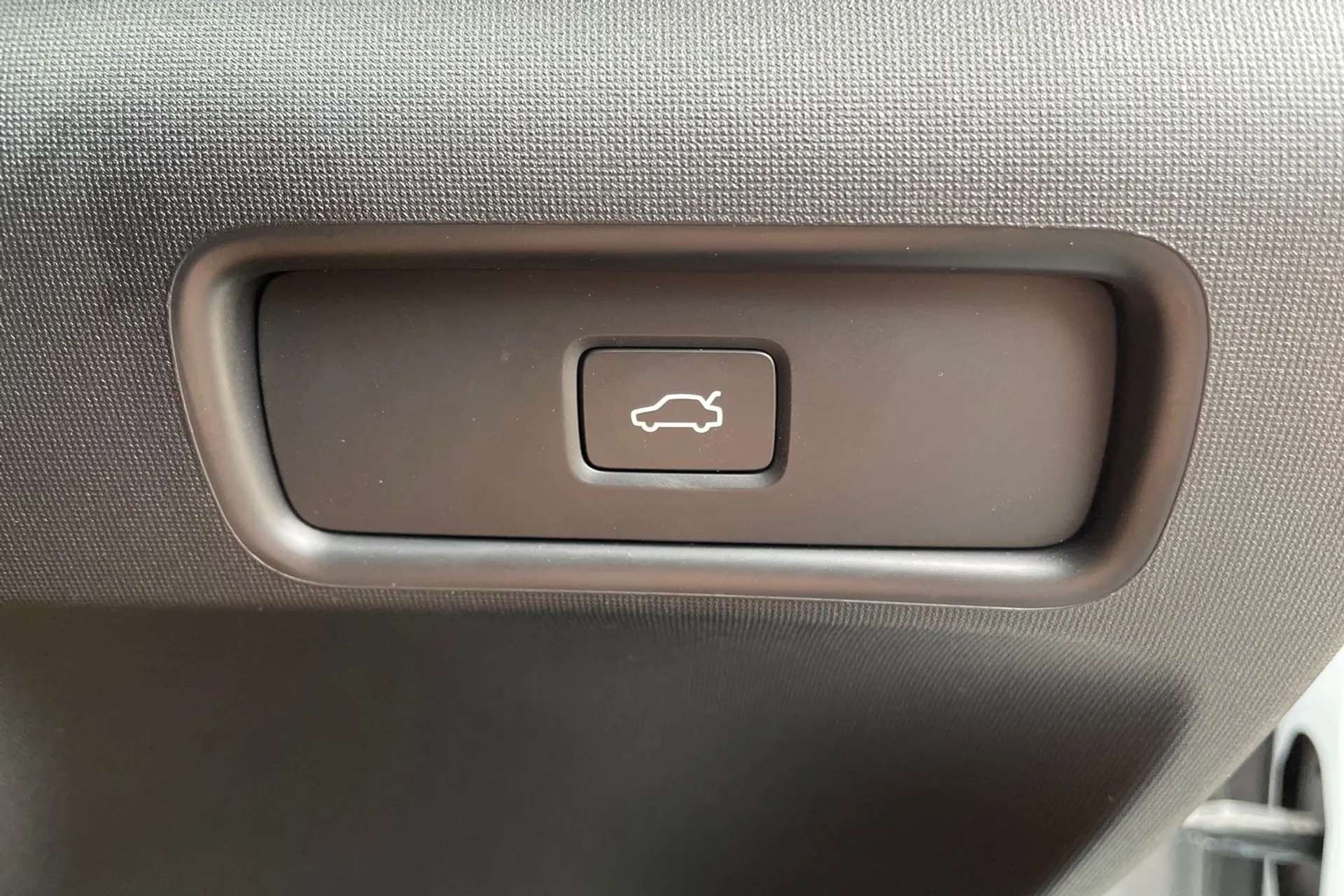 2023 POLESTAR 2 2023 POLESTAR 2