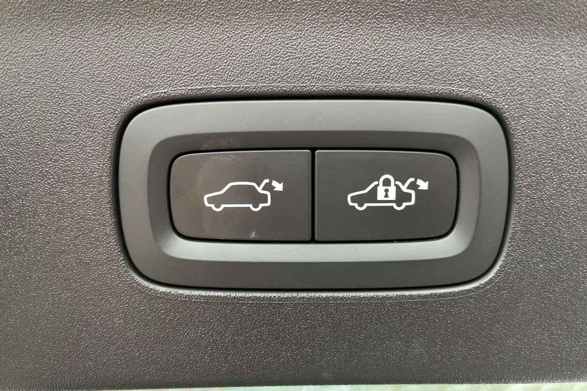 2023 POLESTAR 2 2023 POLESTAR 2
