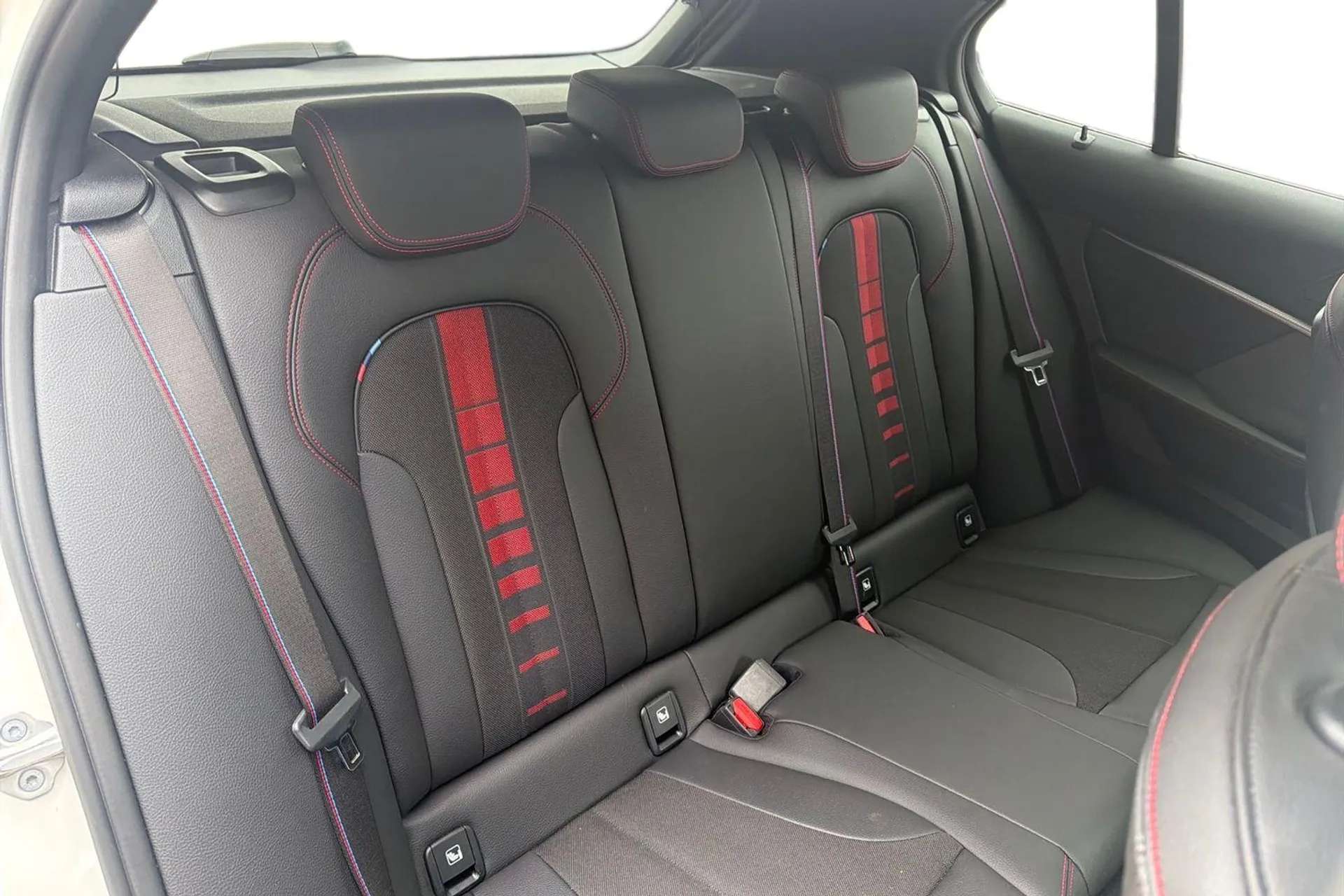 2021 BMW 1 SERIES 2021 BMW 1 SERIES