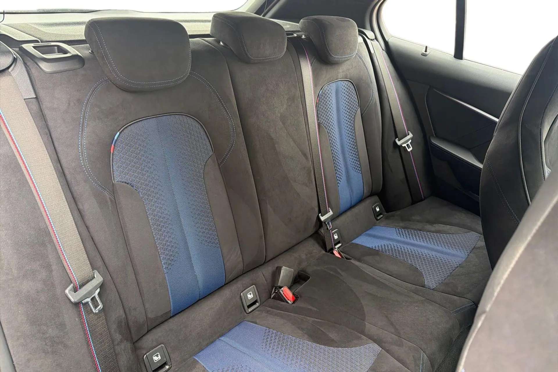 2021 BMW 1 SERIES 2021 BMW 1 SERIES