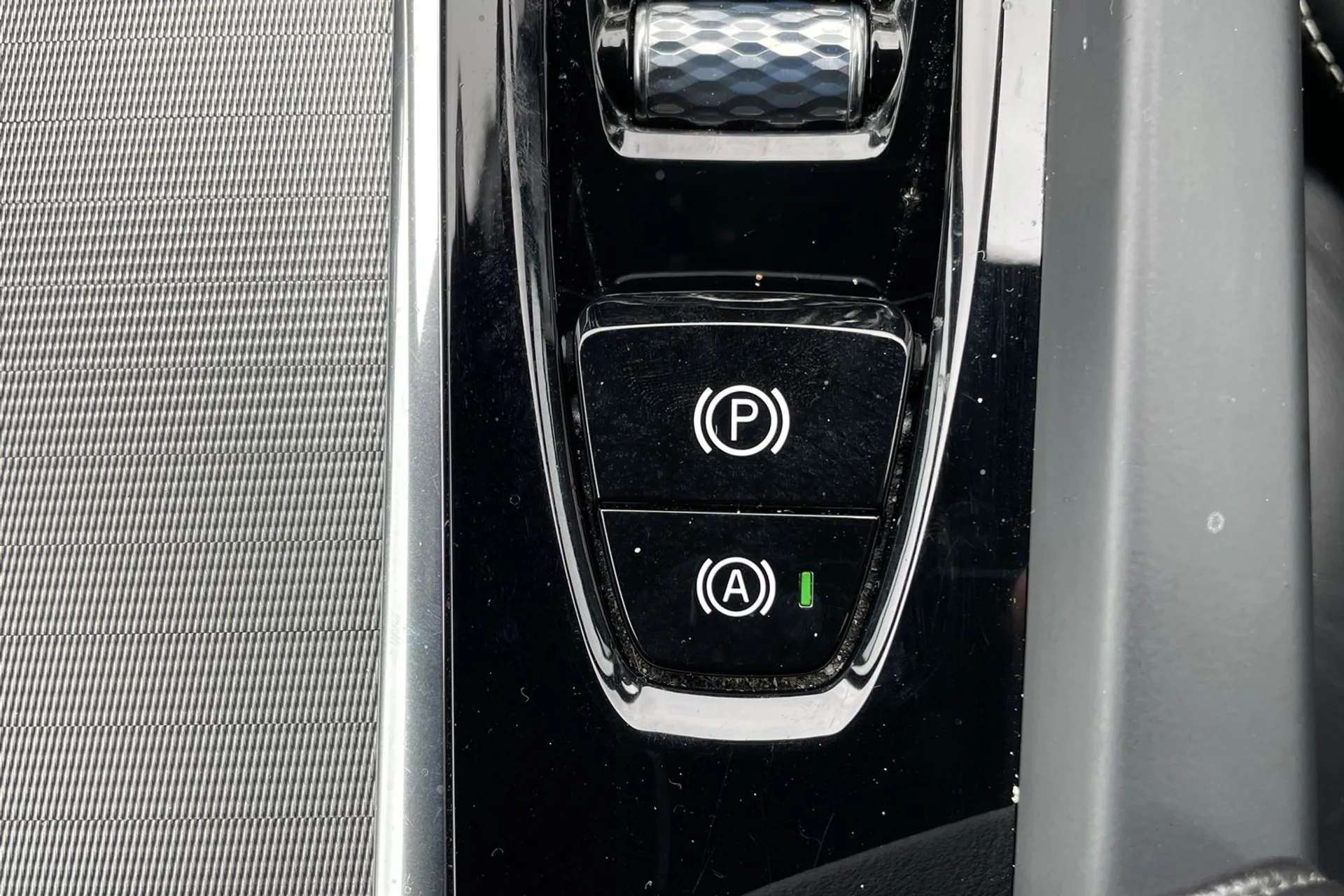 2020 VOLVO V60 2020 VOLVO V60