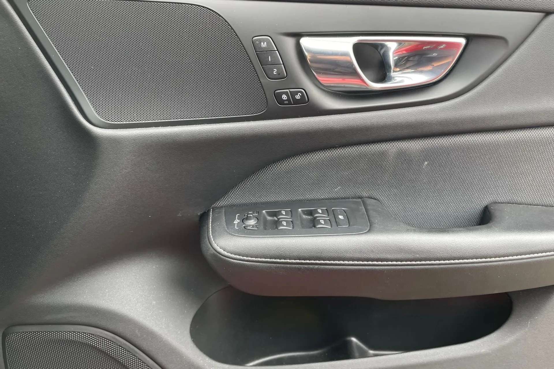 2020 VOLVO V60 2020 VOLVO V60