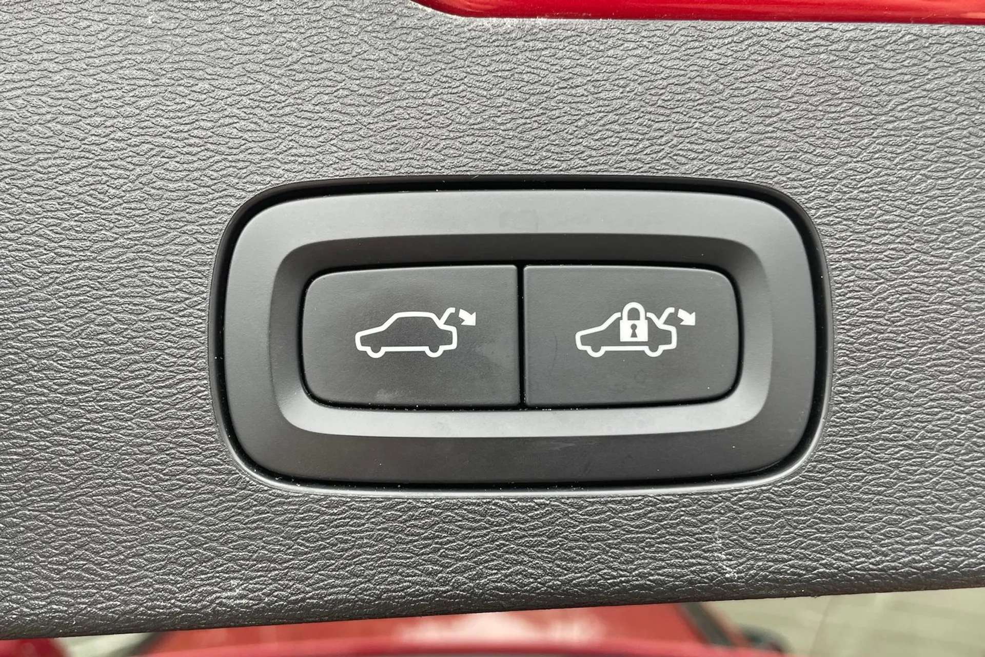 2020 VOLVO V60 2020 VOLVO V60