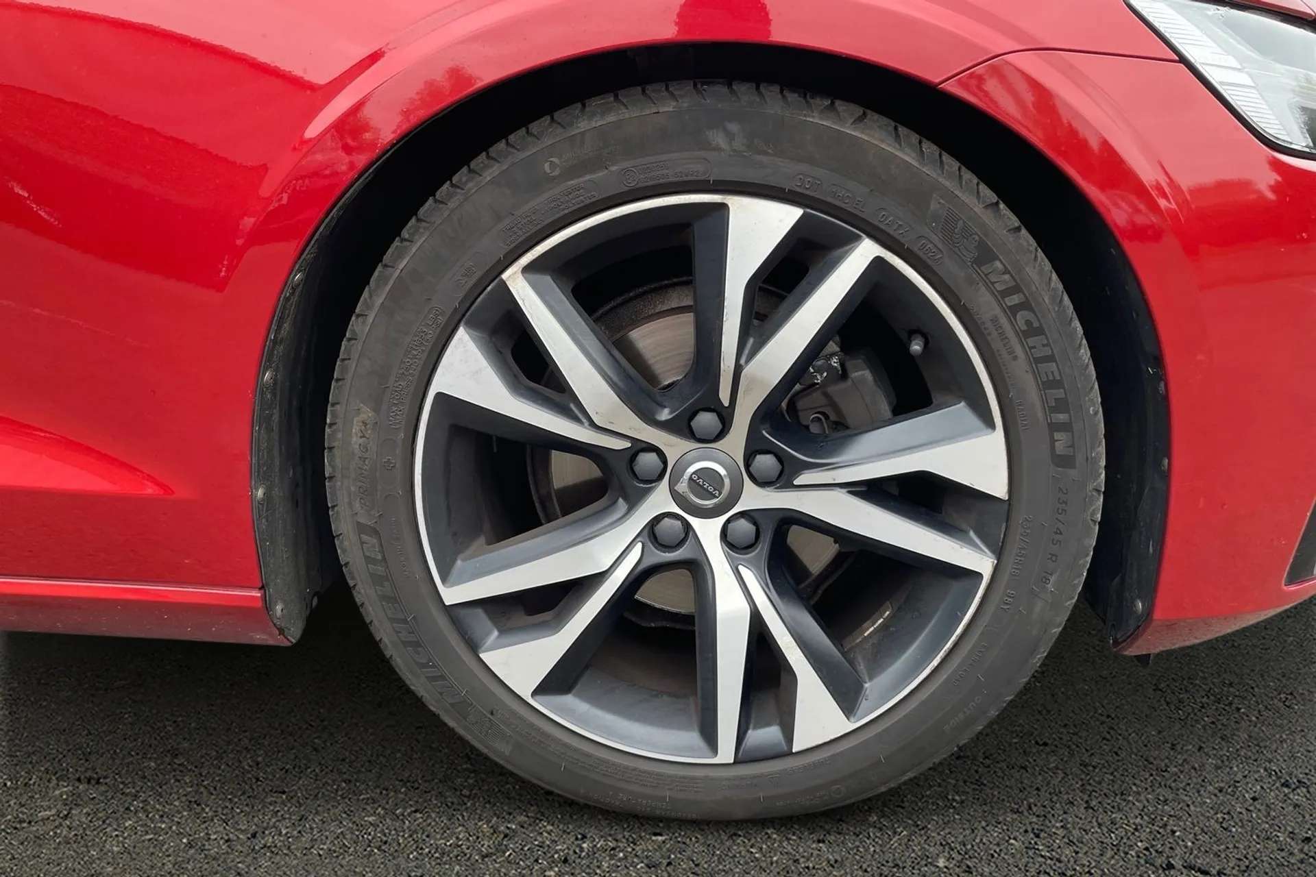 2020 VOLVO V60 2020 VOLVO V60