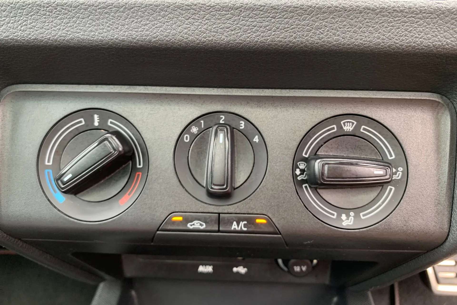 2017 SKODA FABIA 2017 SKODA FABIA