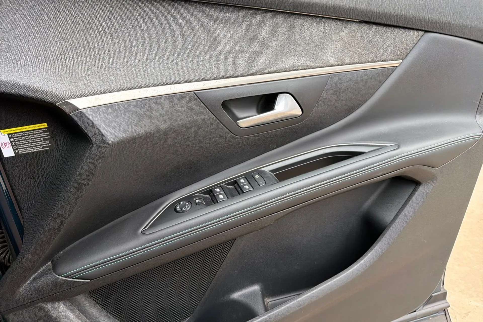 2022 PEUGEOT 5008 2022 PEUGEOT 5008