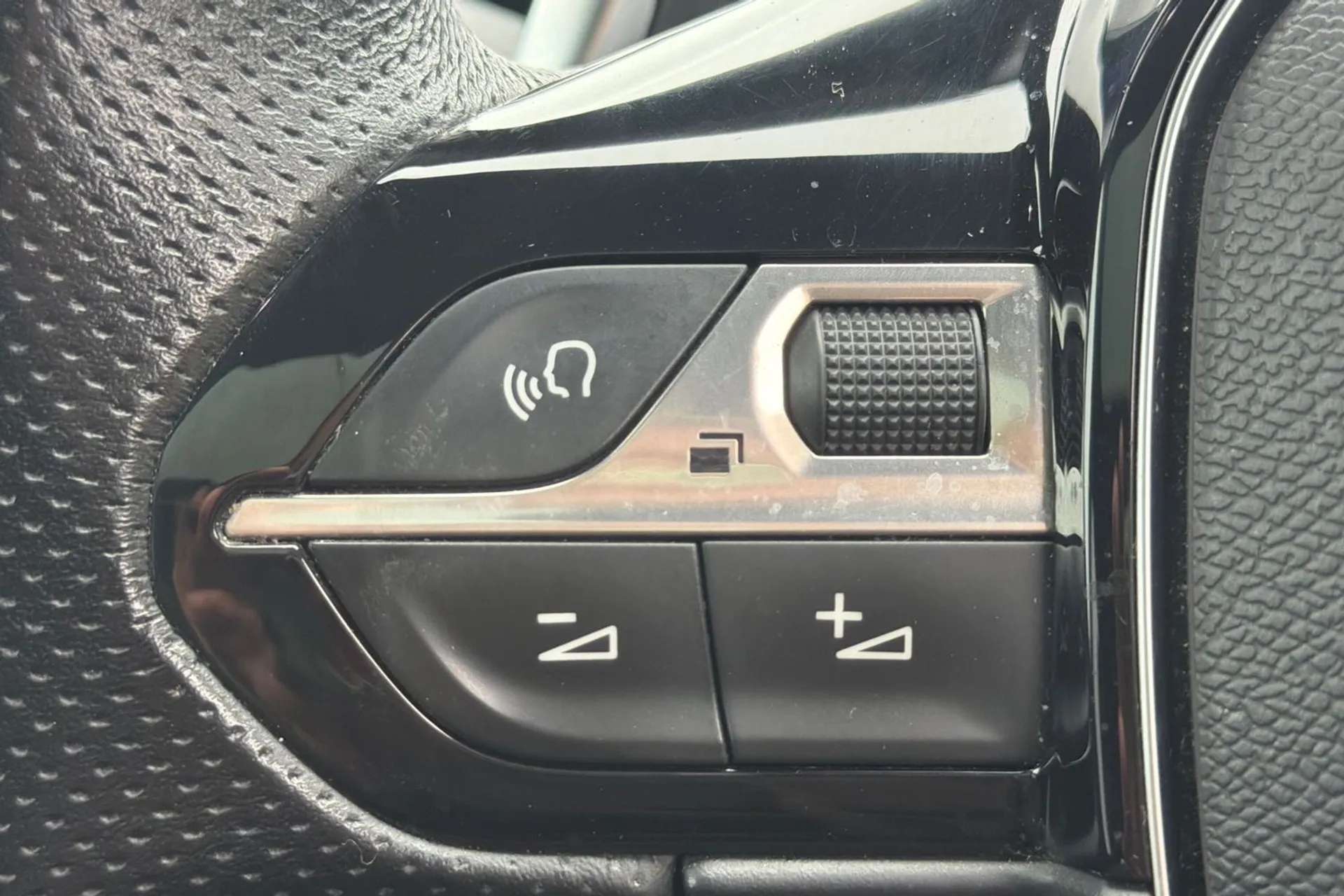 2018 PEUGEOT 3008 2018 PEUGEOT 3008