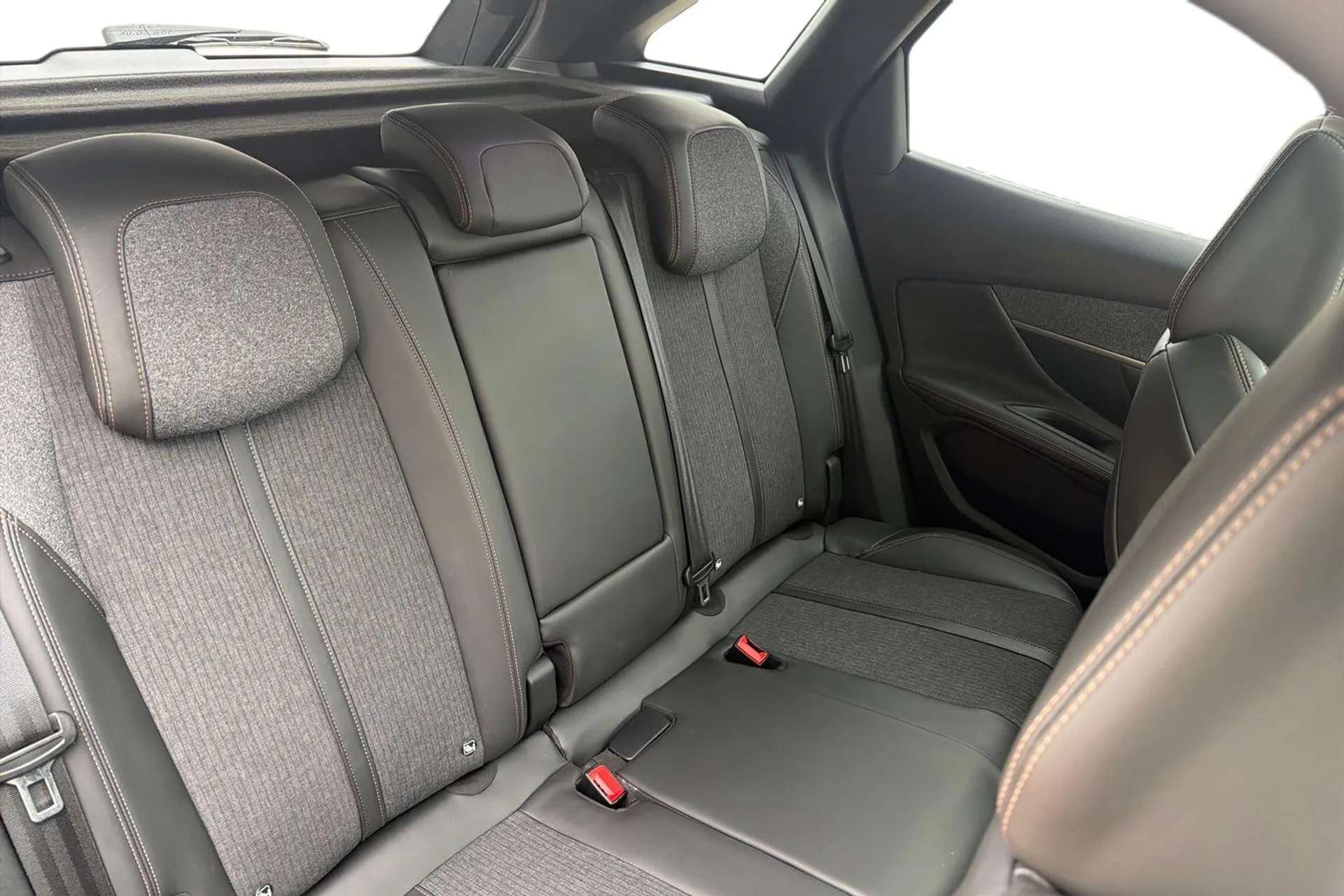 2018 PEUGEOT 3008 2018 PEUGEOT 3008