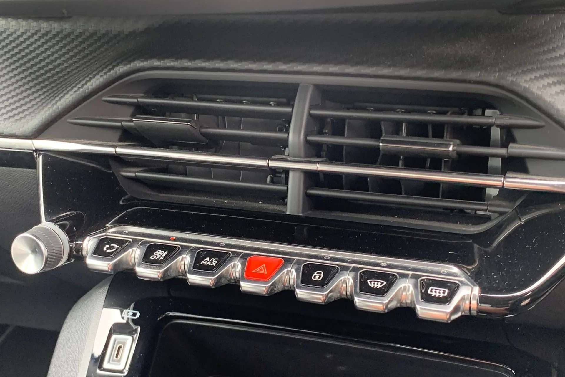 2022 PEUGEOT 2008 2022 PEUGEOT 2008
