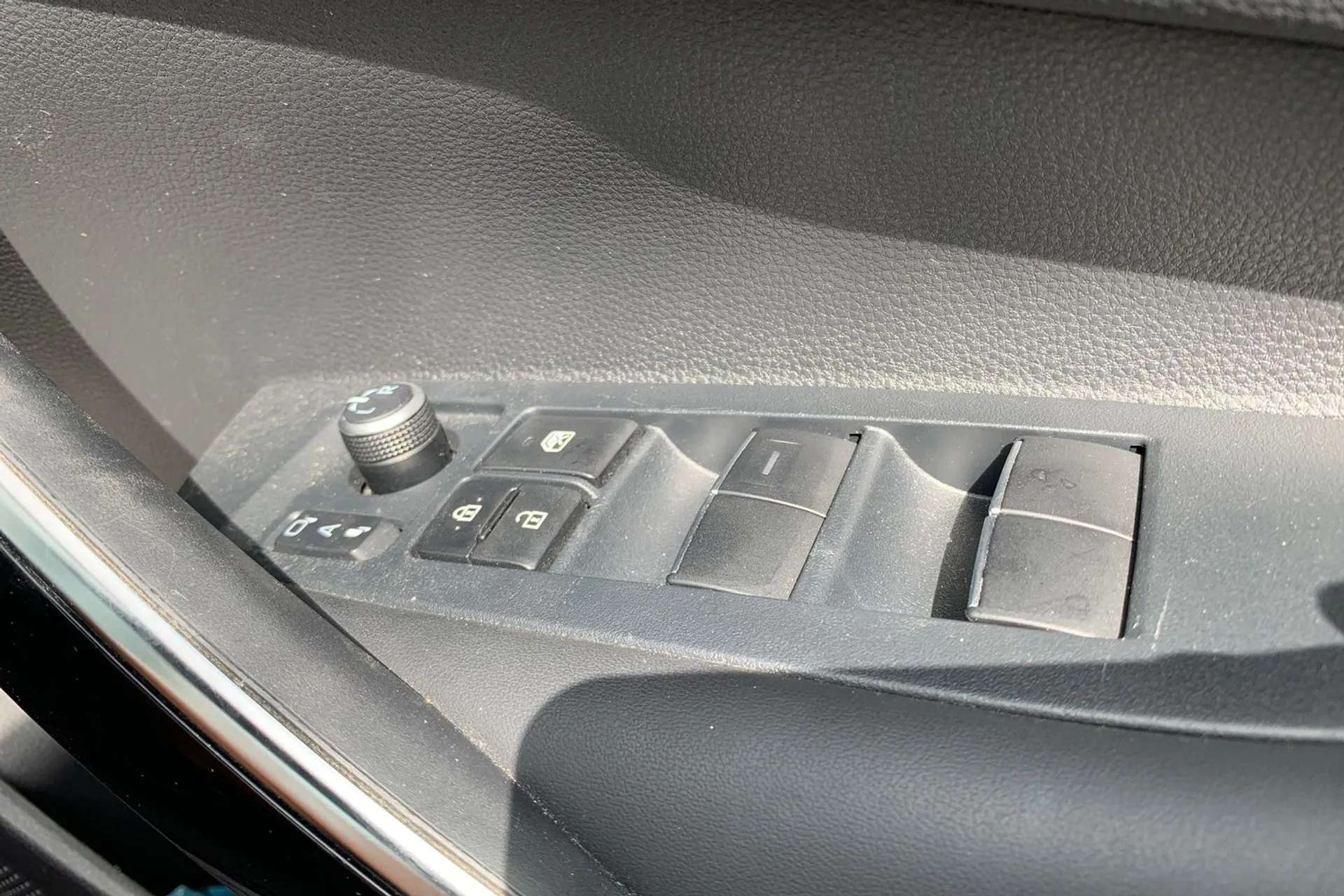 2023 TOYOTA COROLLA 2023 TOYOTA COROLLA