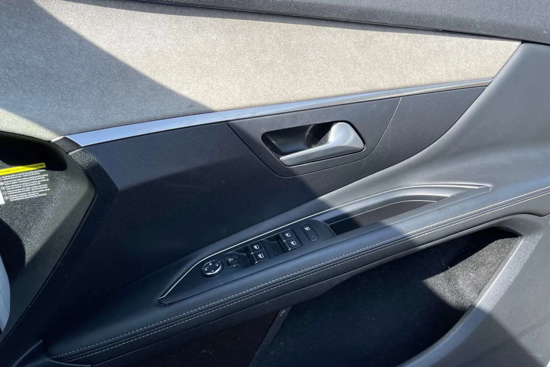 2021 PEUGEOT 3008 2021 PEUGEOT 3008