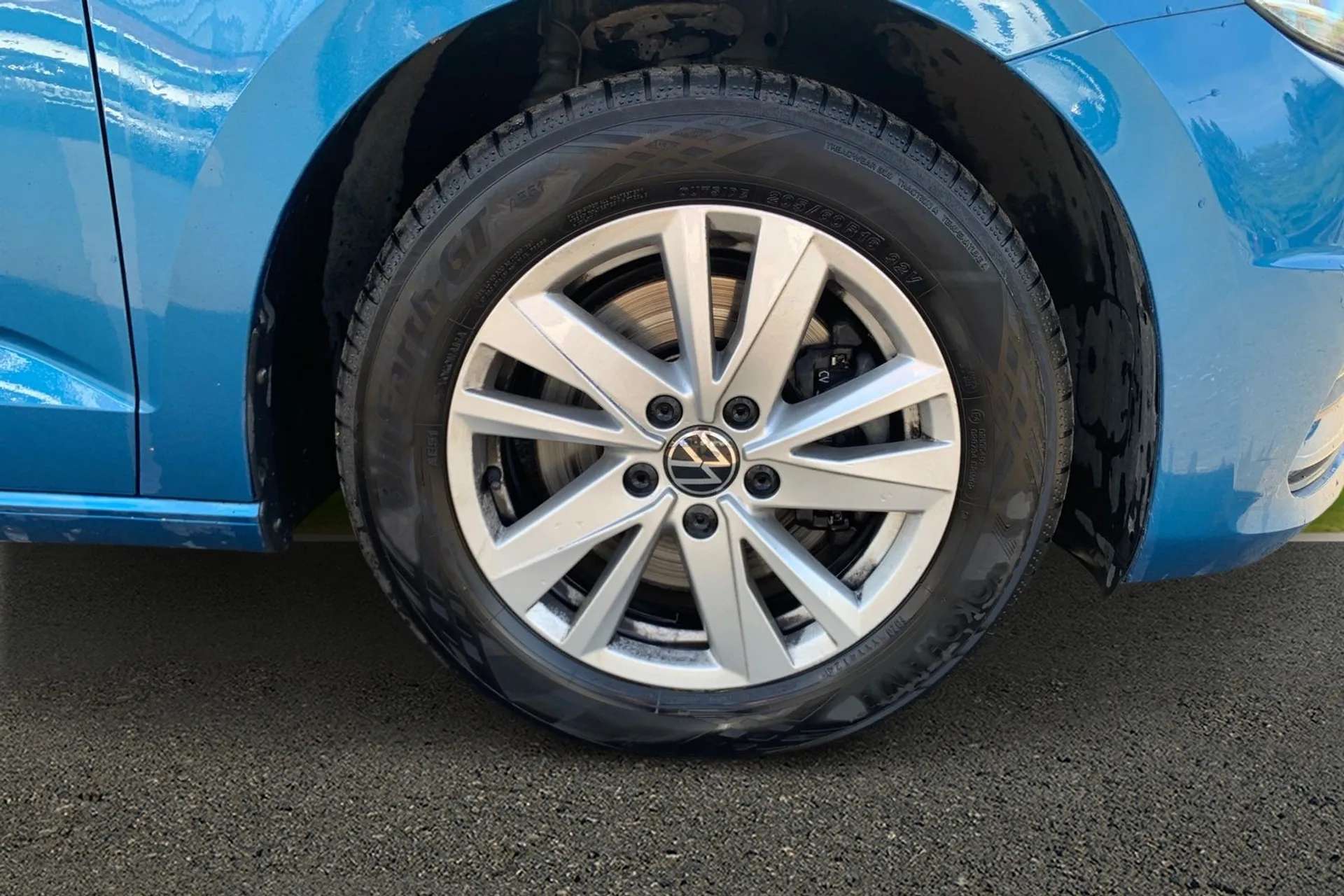 2021 VOLKSWAGEN TOURAN 2021 VOLKSWAGEN TOURAN