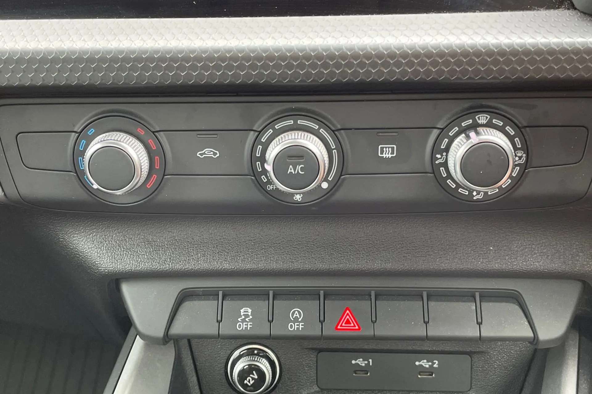 2021 AUDI A1 2021 AUDI A1
