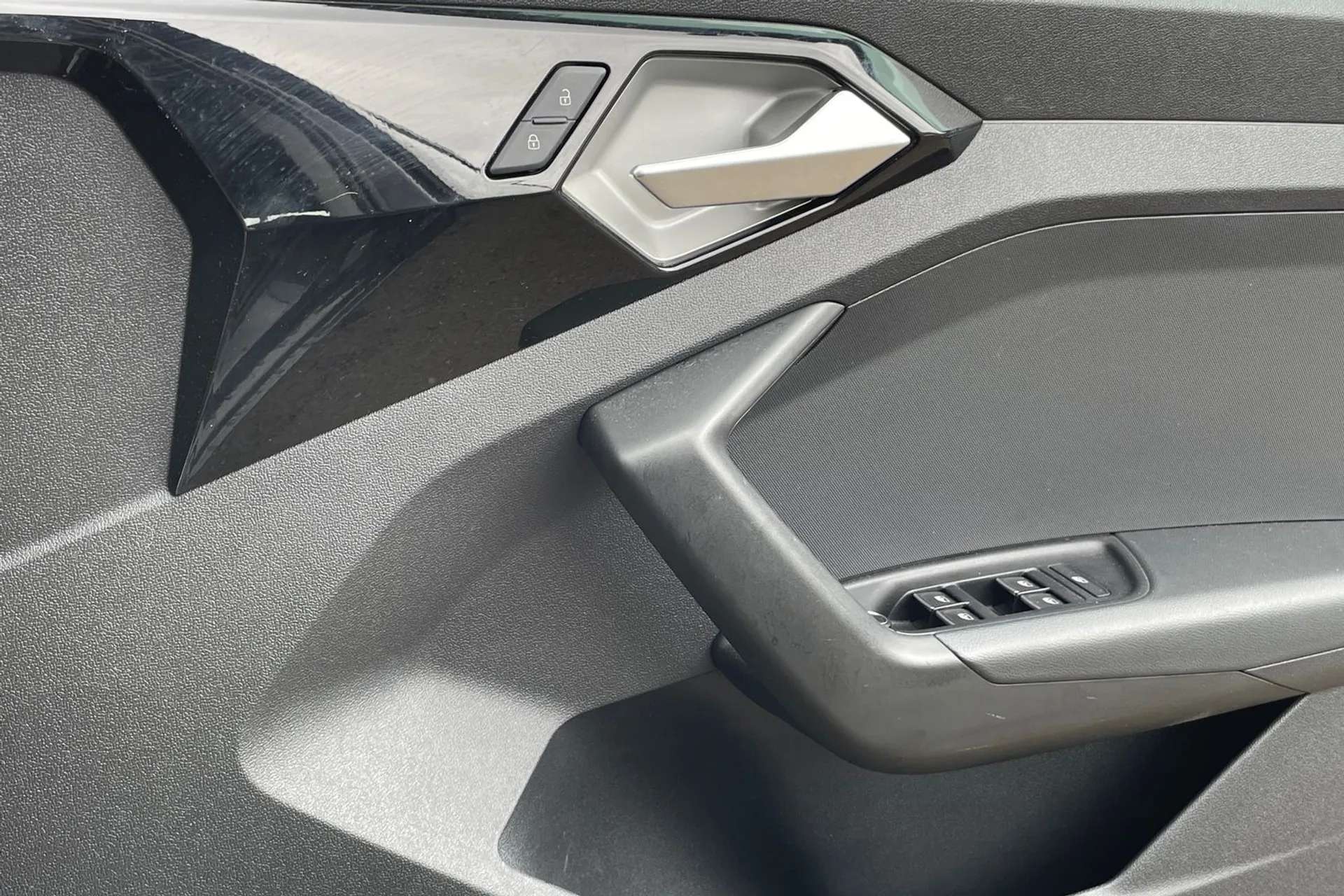 2021 AUDI A1 2021 AUDI A1