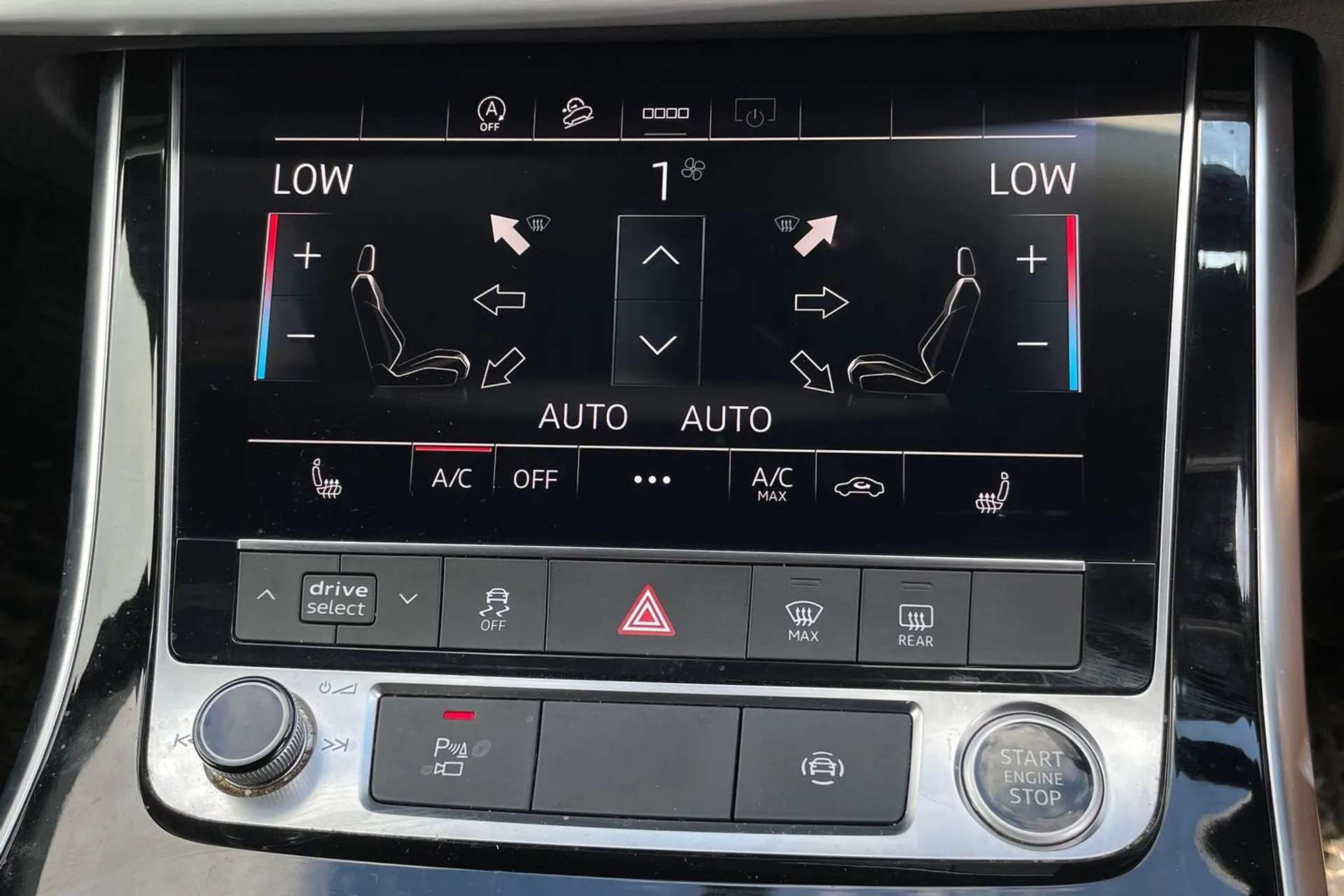 2021 AUDI Q7 2021 AUDI Q7