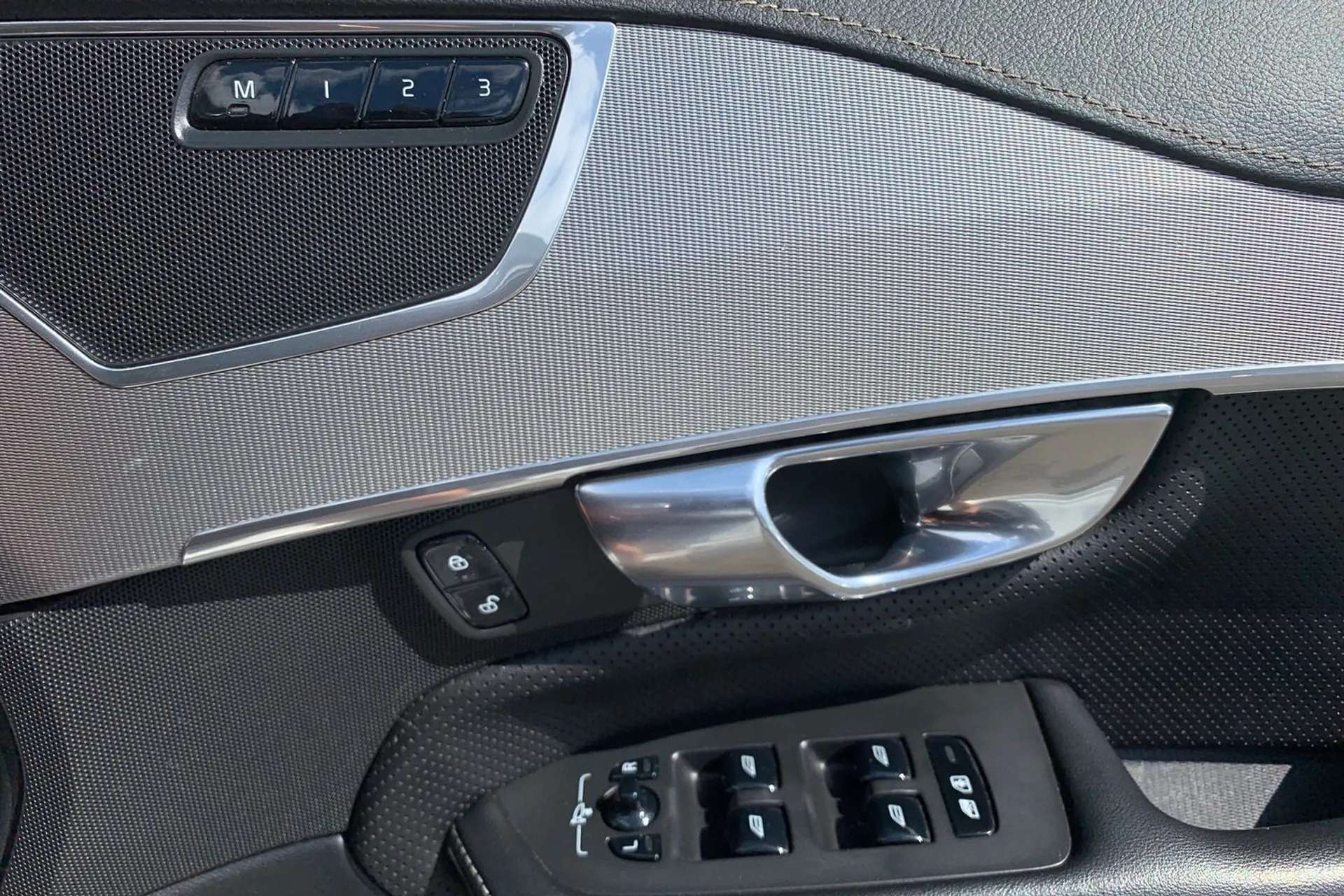 2018 VOLVO XC90 2018 VOLVO XC90