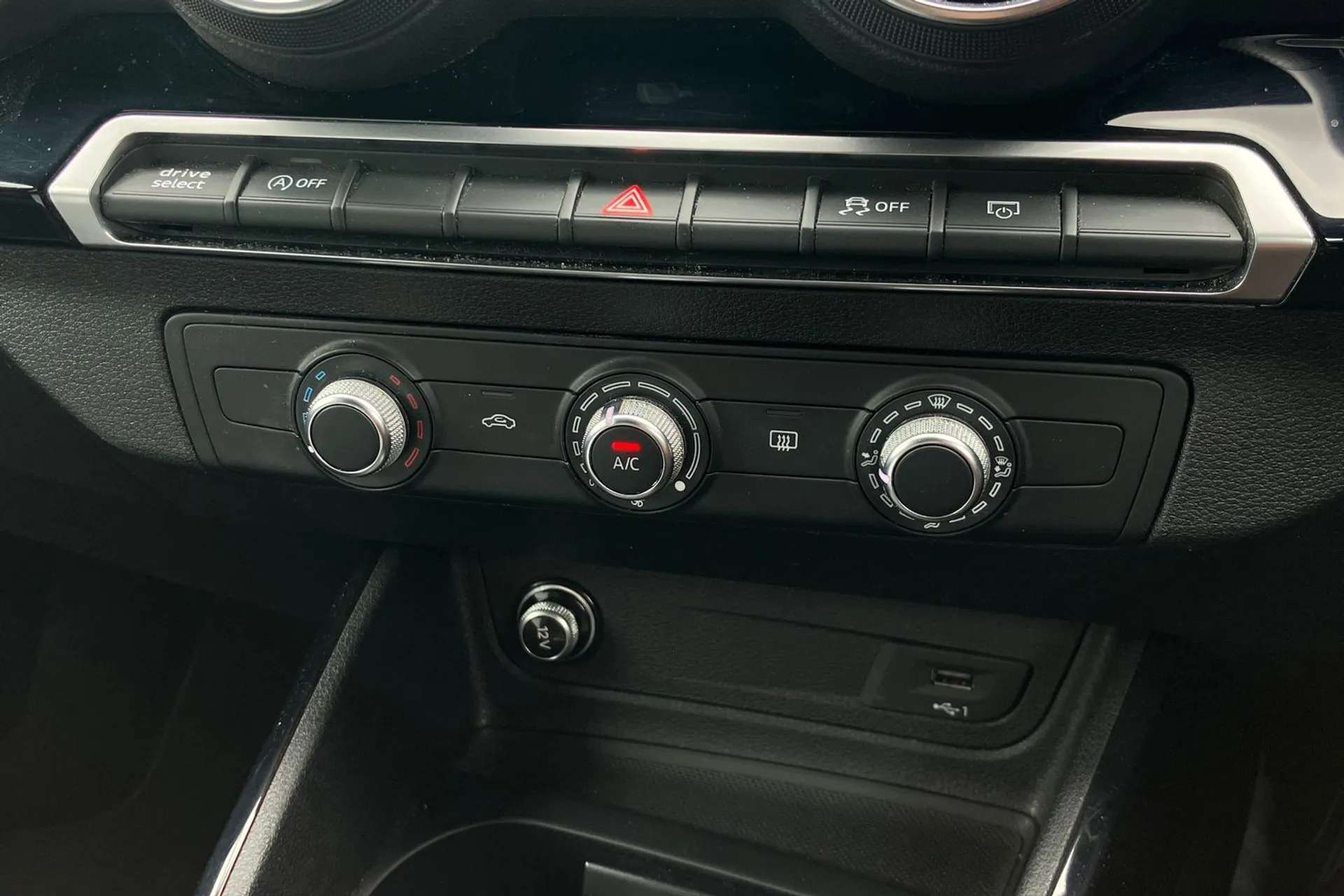 2020 AUDI Q2 2020 AUDI Q2