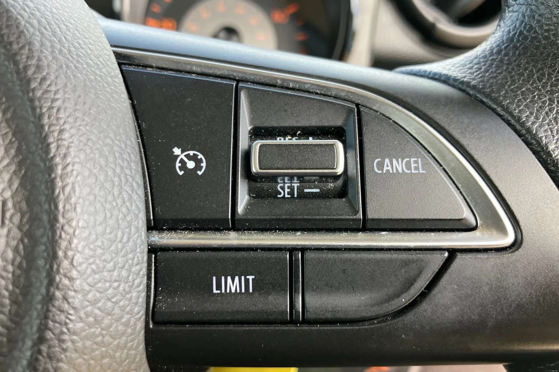2024 SUZUKI JIMNY 2024 SUZUKI JIMNY