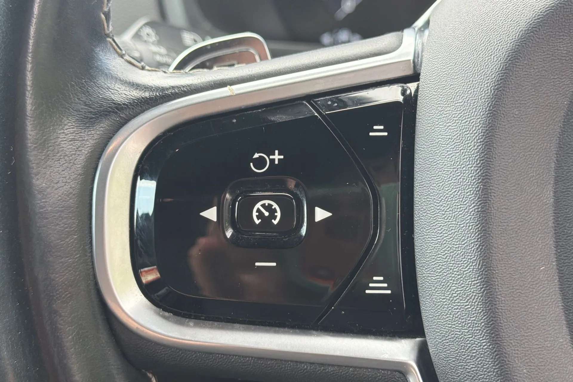 2019 VOLVO XC90 2019 VOLVO XC90