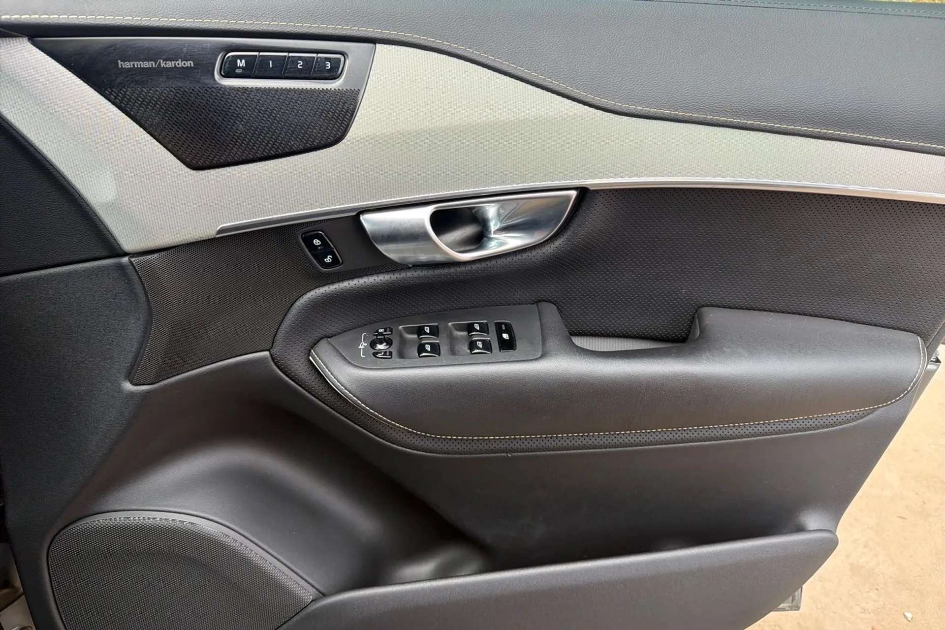 2019 VOLVO XC90 2019 VOLVO XC90