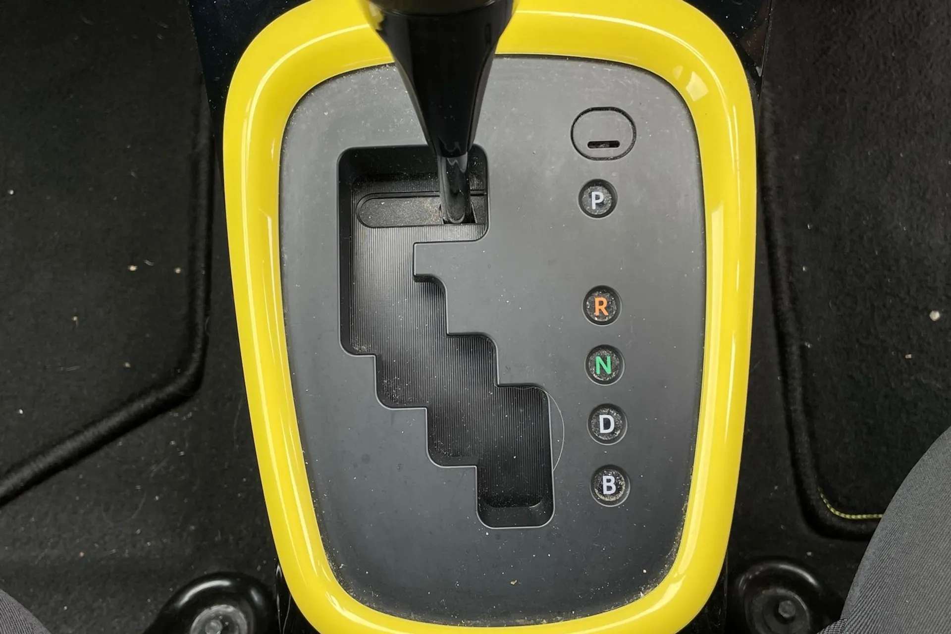 2017 TOYOTA YARIS 2017 TOYOTA YARIS