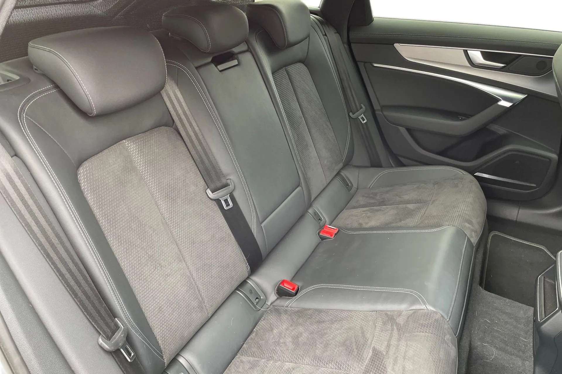 2021 AUDI A6 2021 AUDI A6