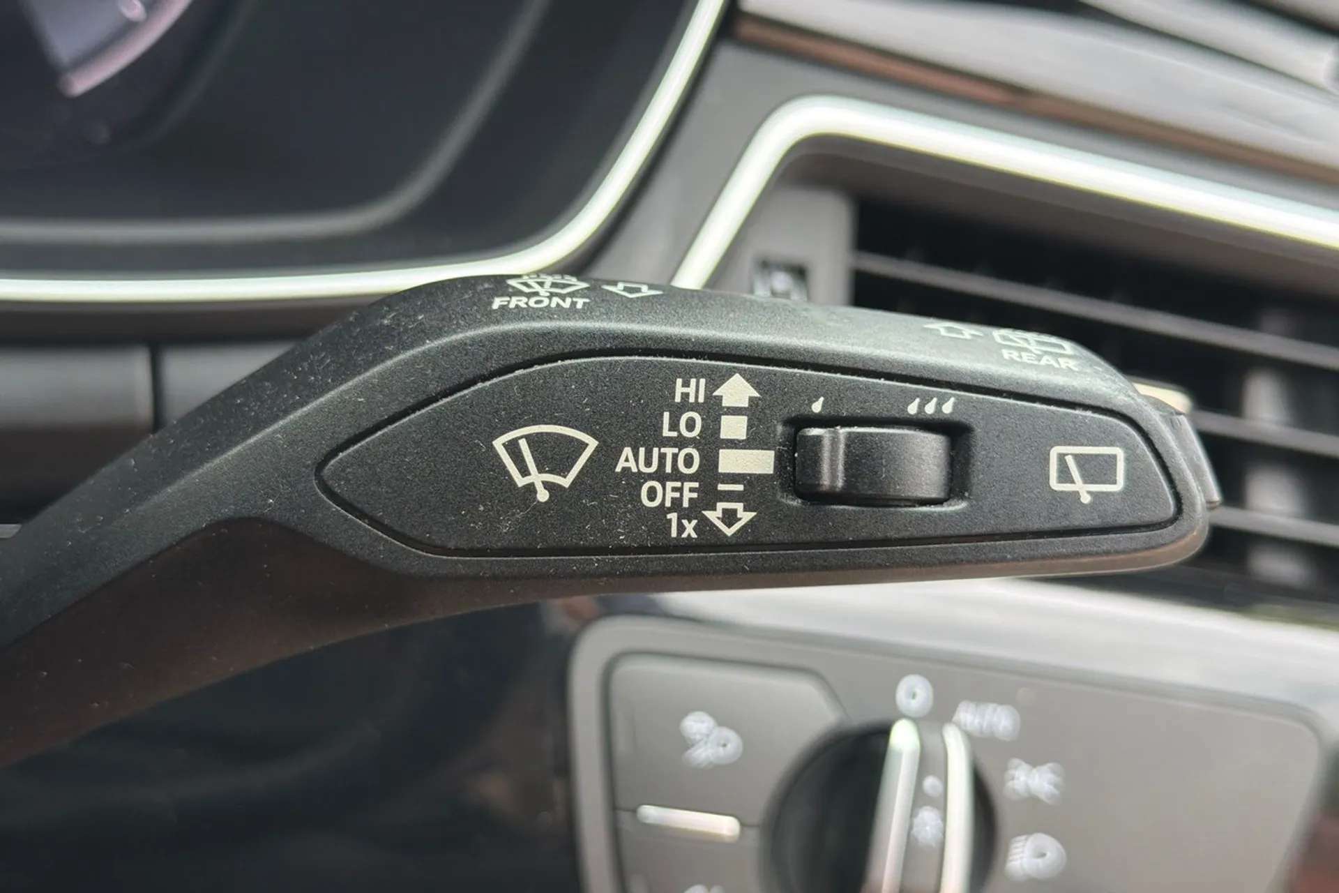 2020 AUDI A4 2020 AUDI A4