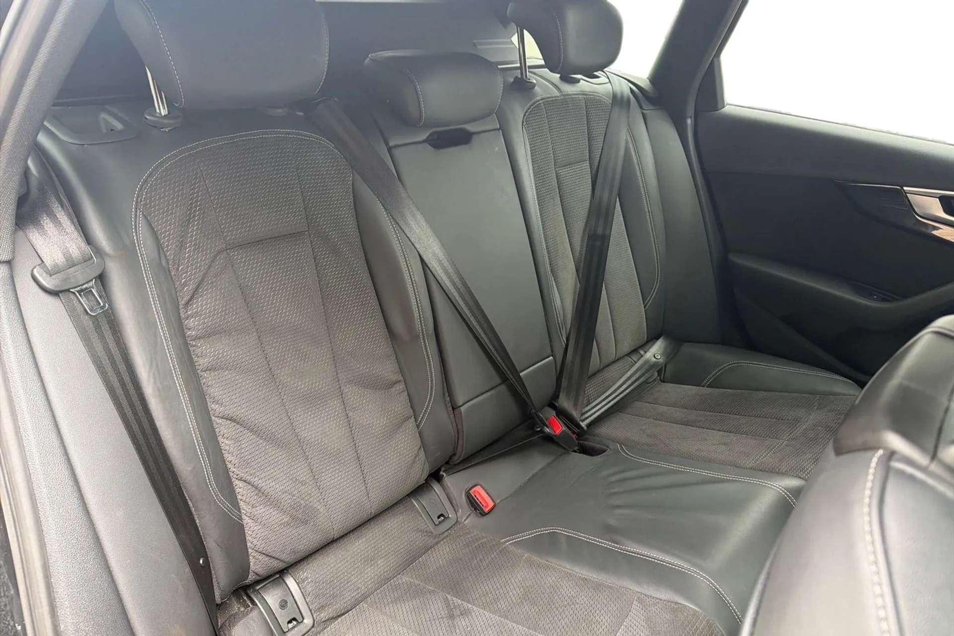 2020 AUDI A4 2020 AUDI A4